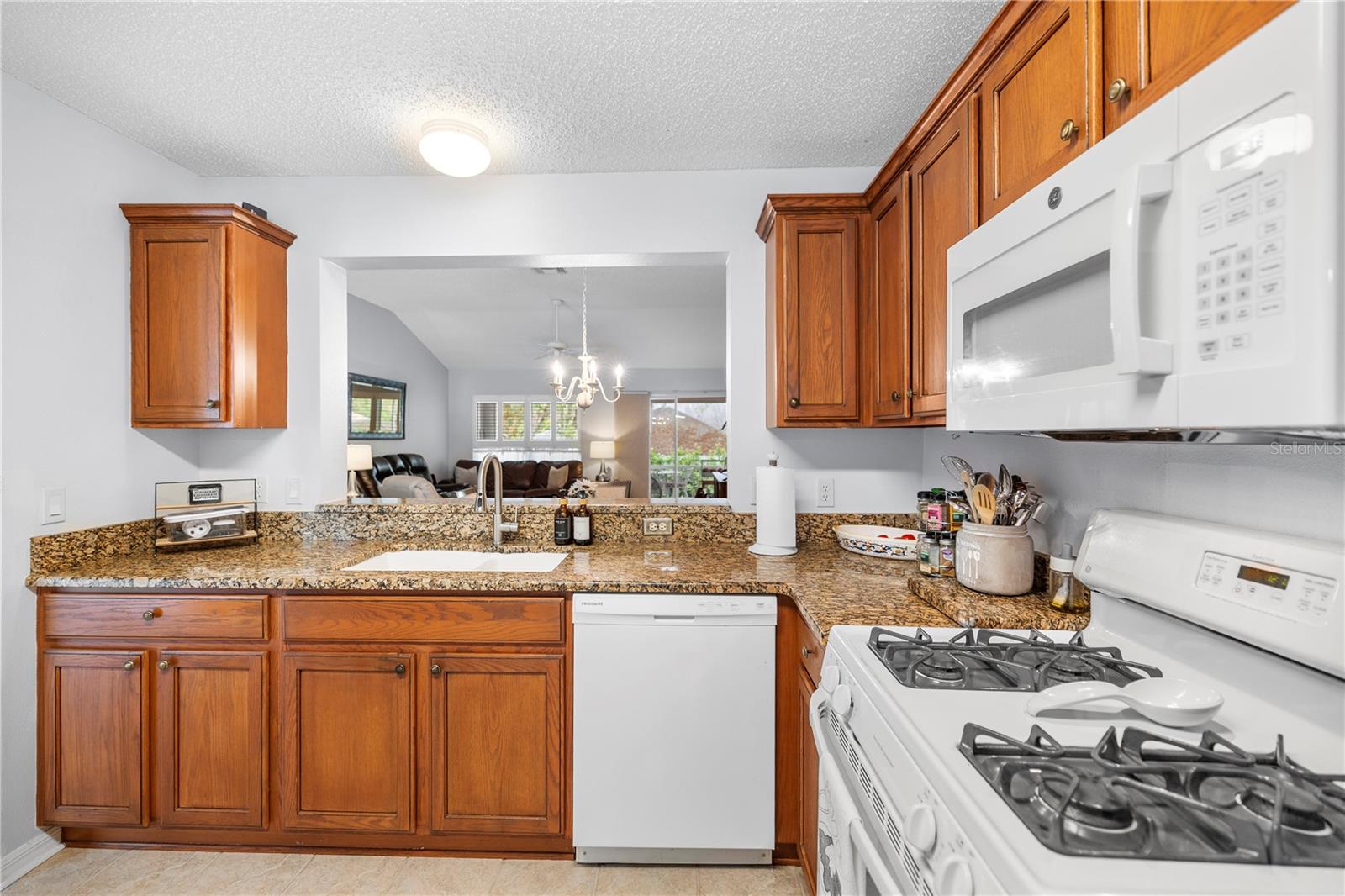 121 COSTA MESA DRIVE