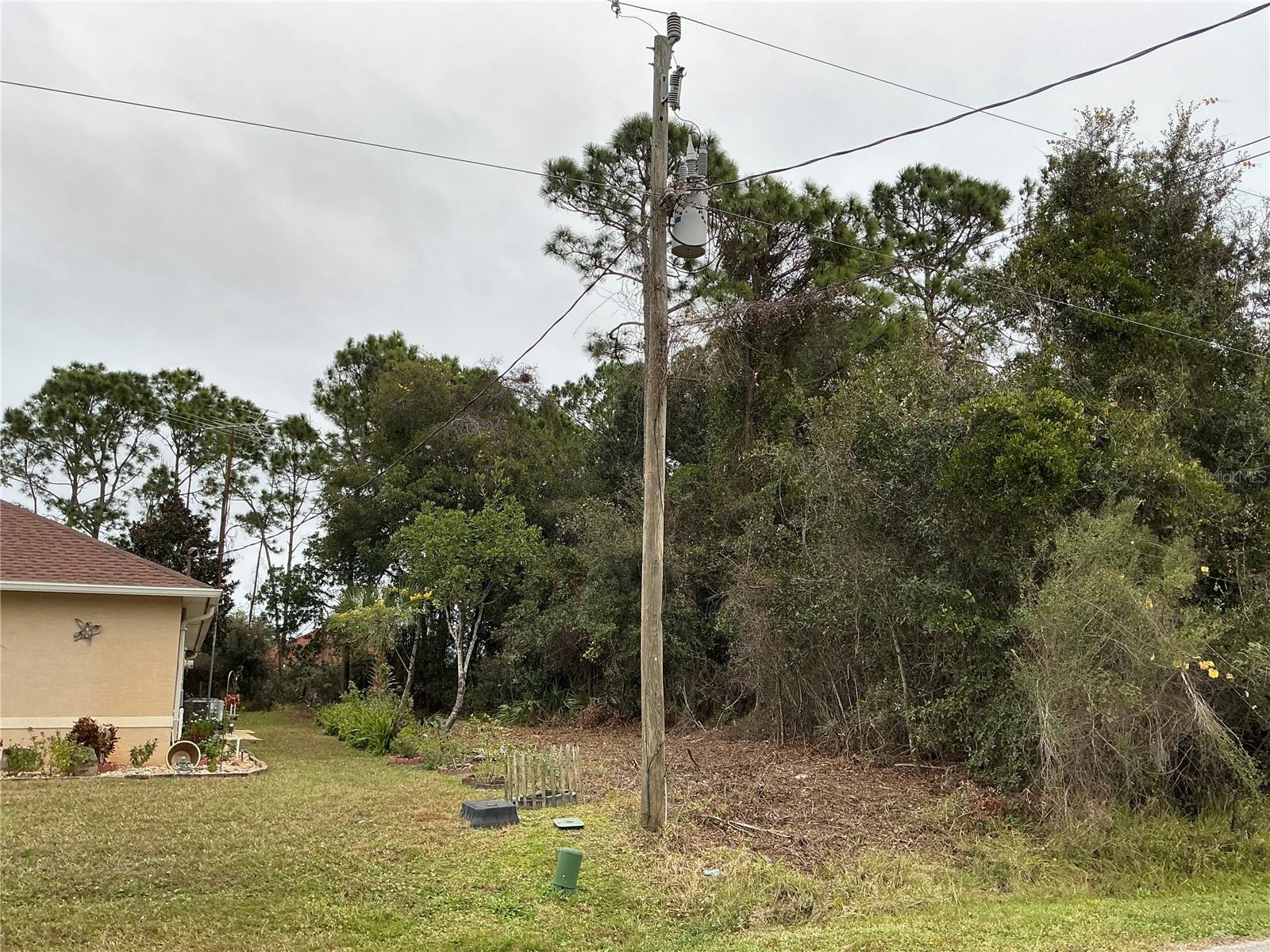 PALM COAST SEC 09 - Land