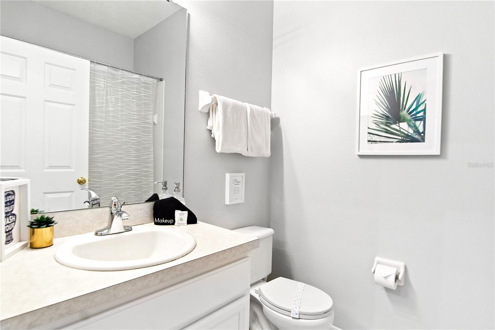 FAIRWAYS LAKE ESTATES - Residential