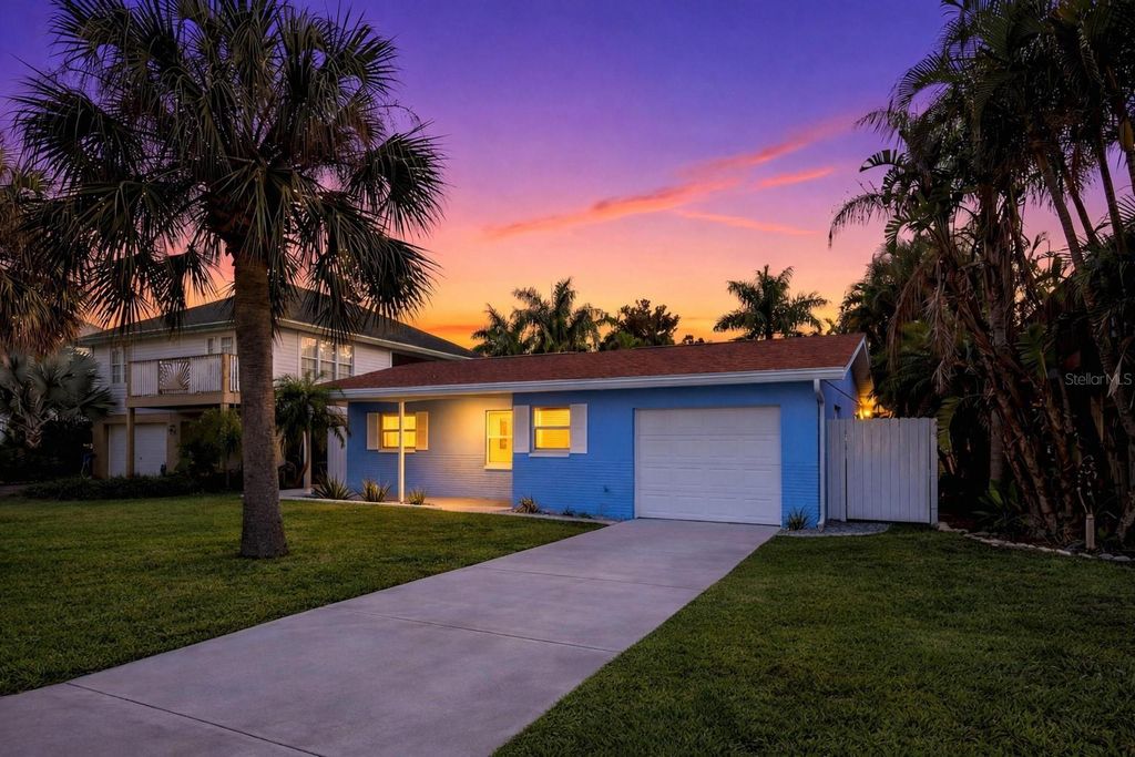 Photo of 17734 1st Street E, Redington Shores, FL 33708 (MLS # TB8499518)