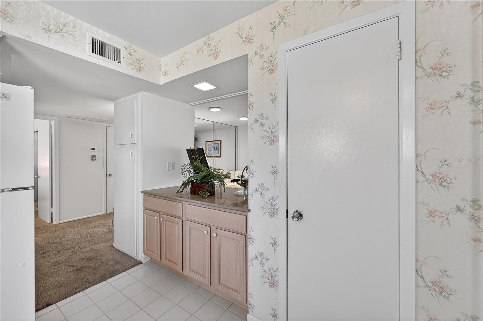 DEL WEBBS SUN CITY FLORIDA UN - Residential