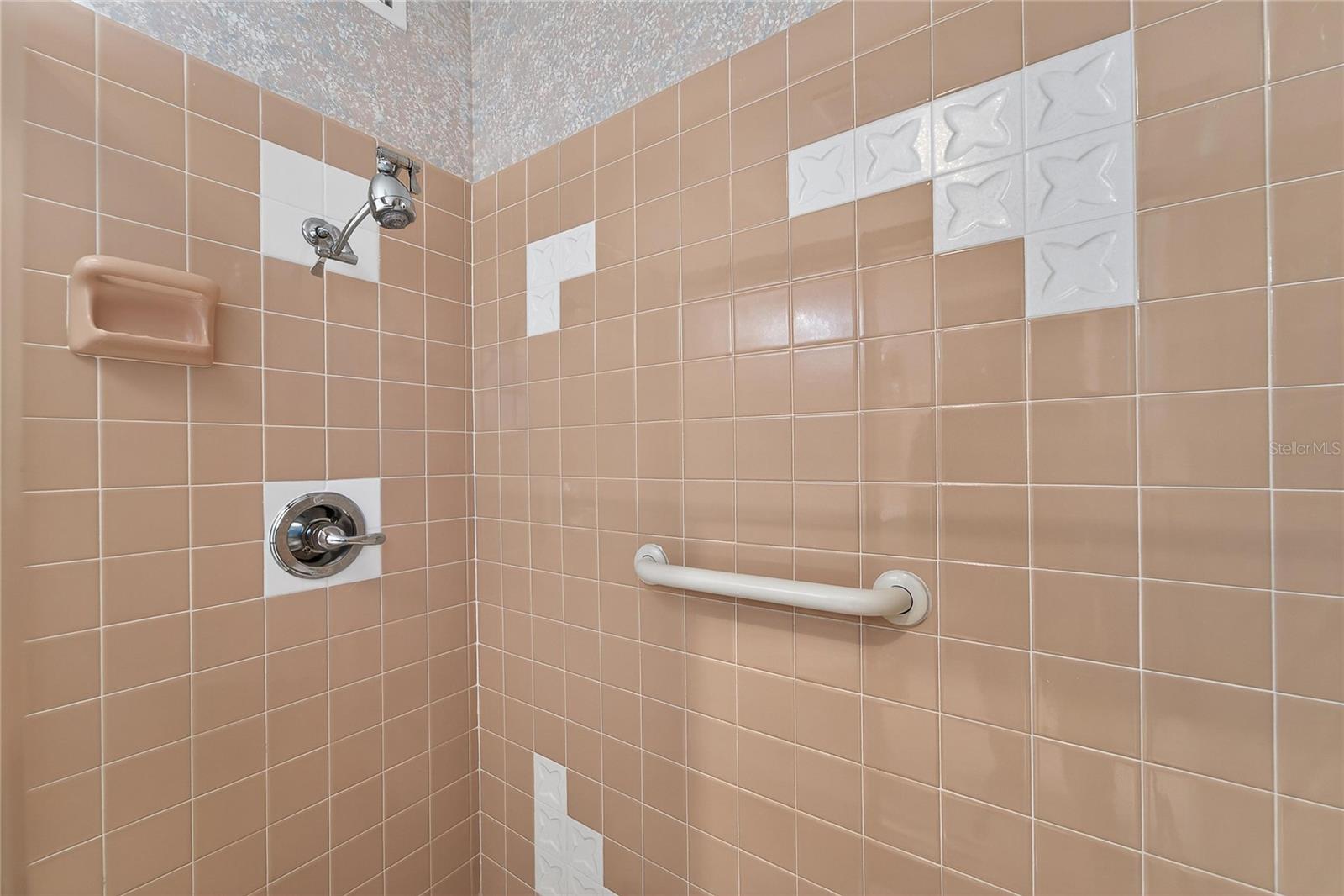 DEL WEBBS SUN CITY FLORIDA UN - Residential