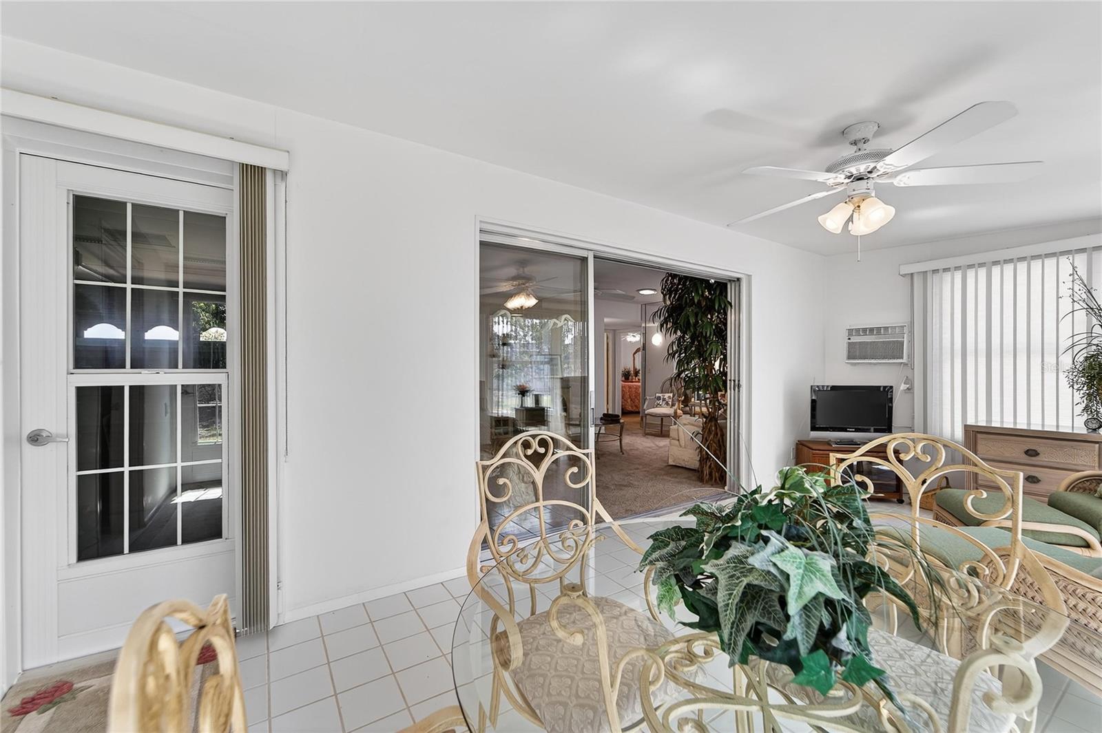 DEL WEBBS SUN CITY FLORIDA UN - Residential