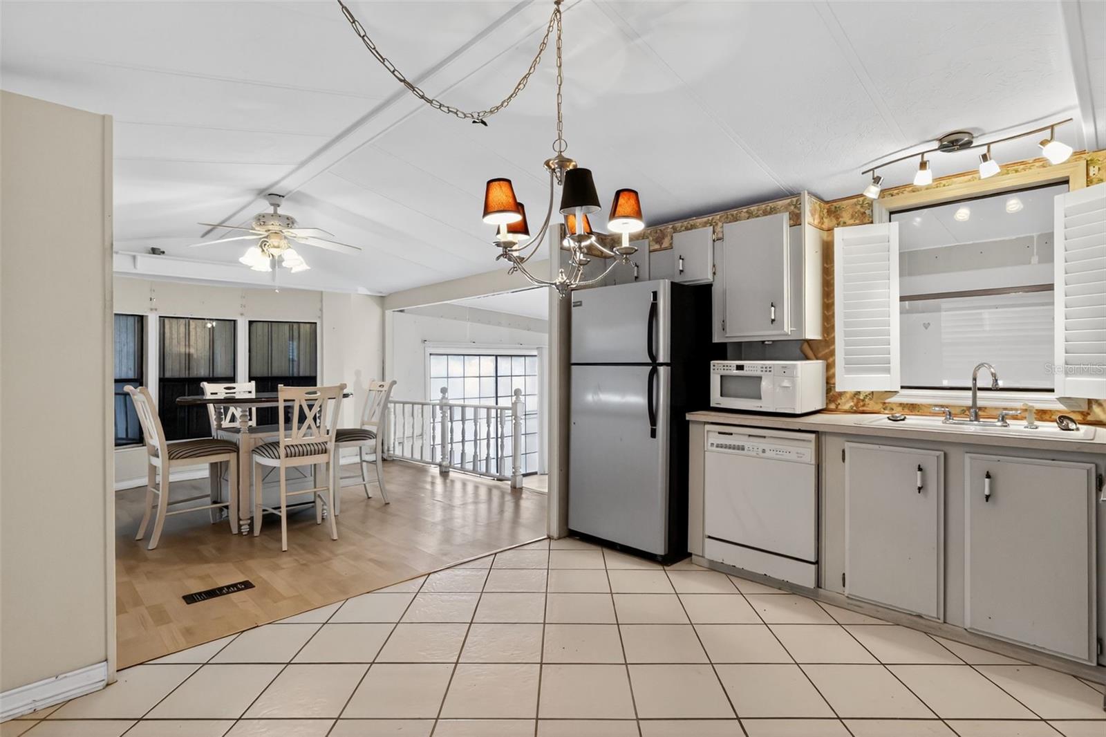 THREE LAKES MHP - Residential