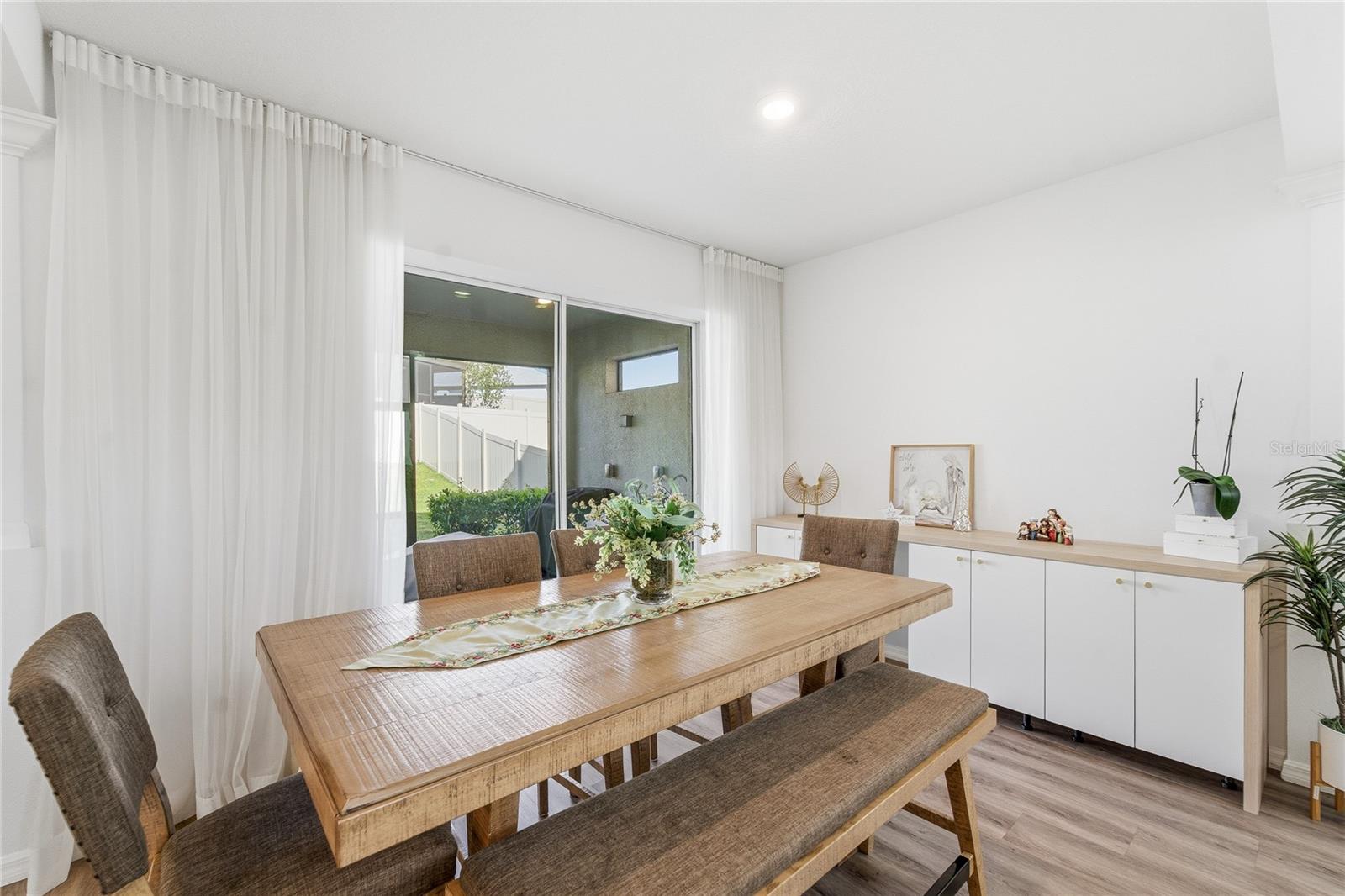 CRESTVIEW - Residential