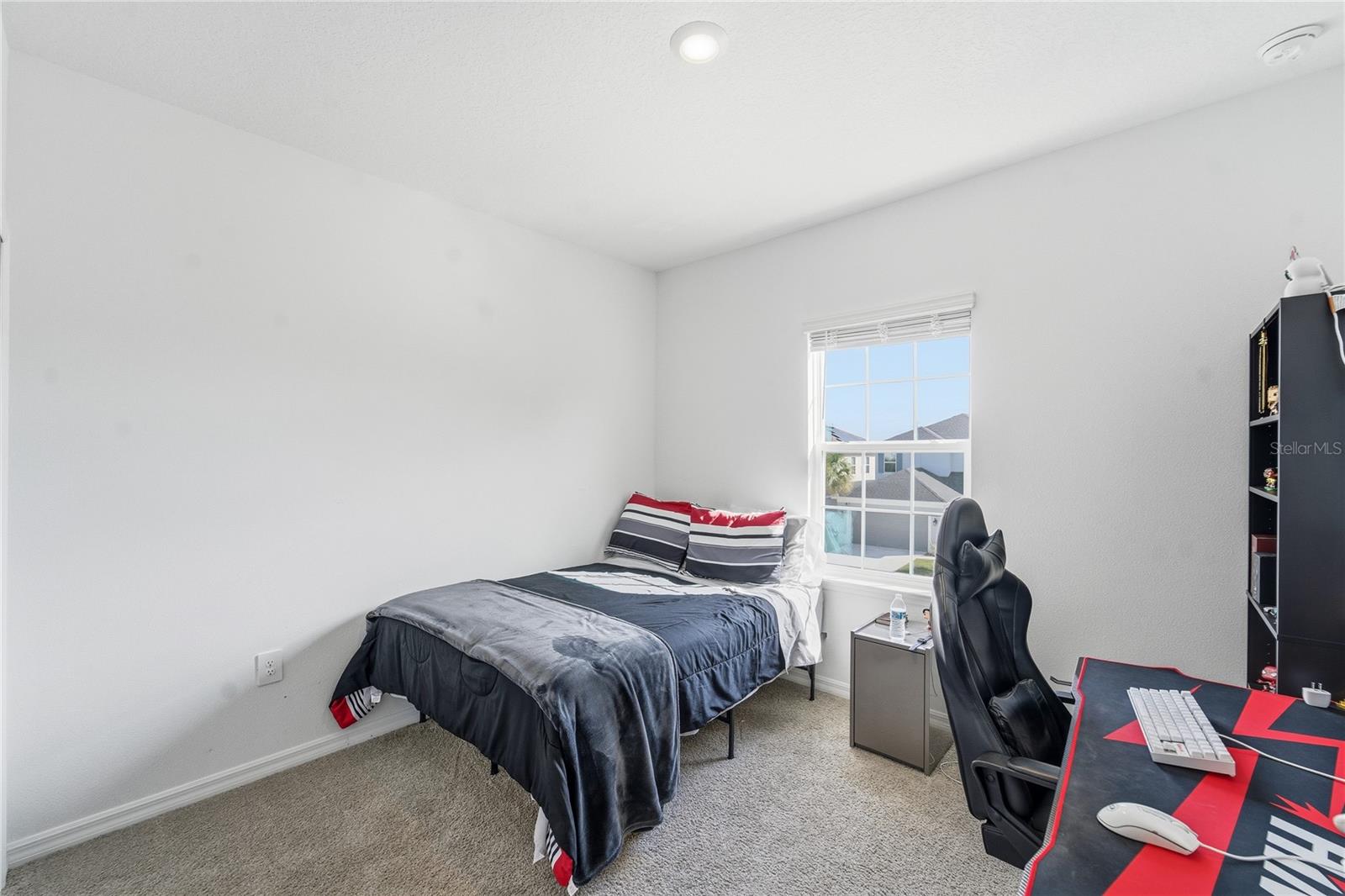 CRESTVIEW - Residential