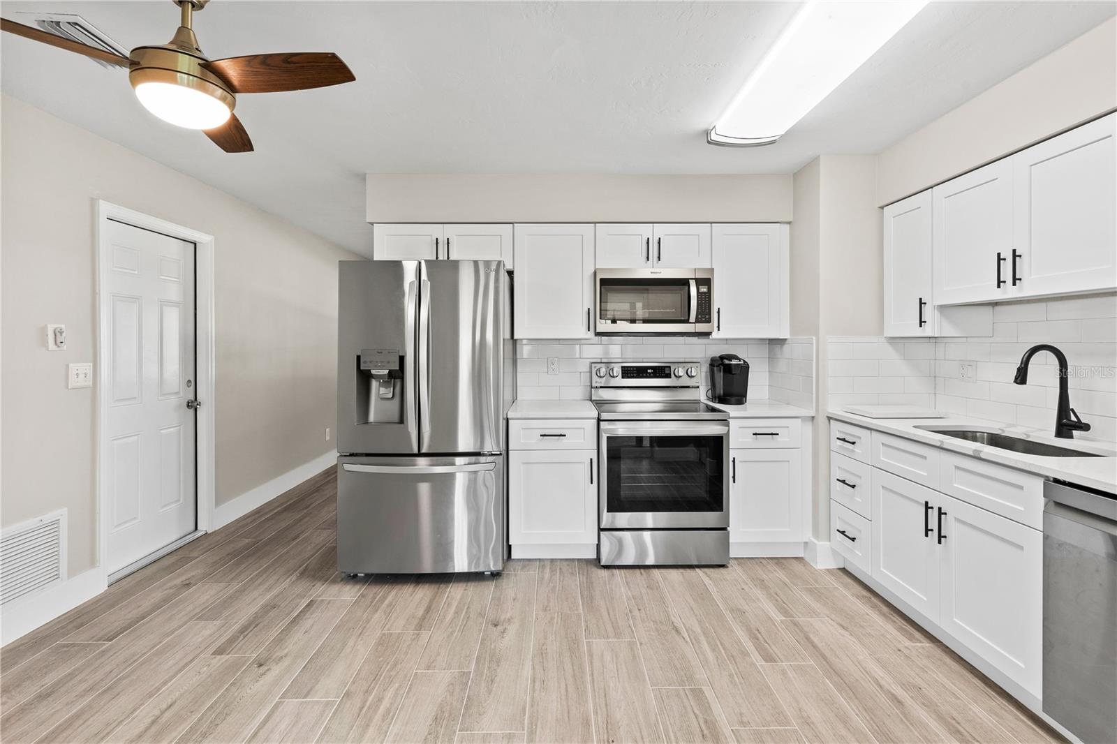 BIG TREE VILLAGE PH 01 - Residential