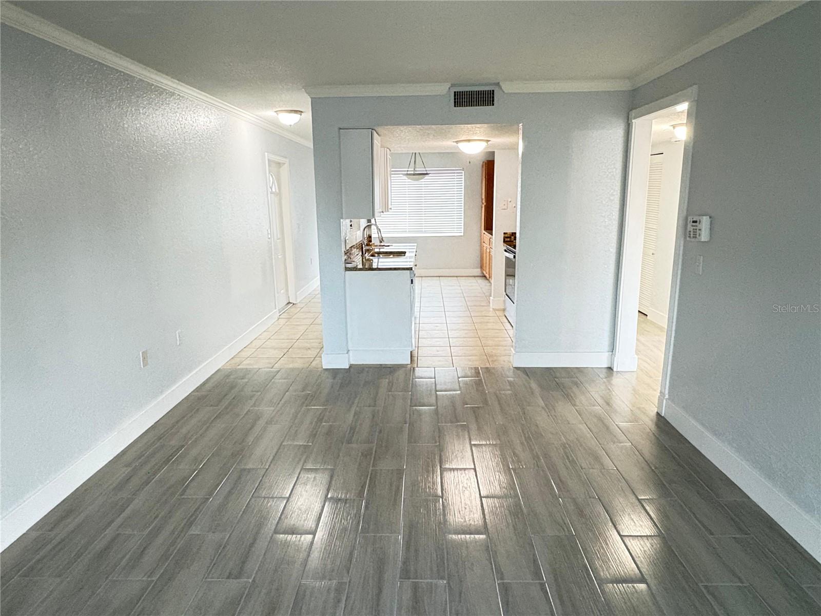 GARDEN WALK PH 1 - Residential