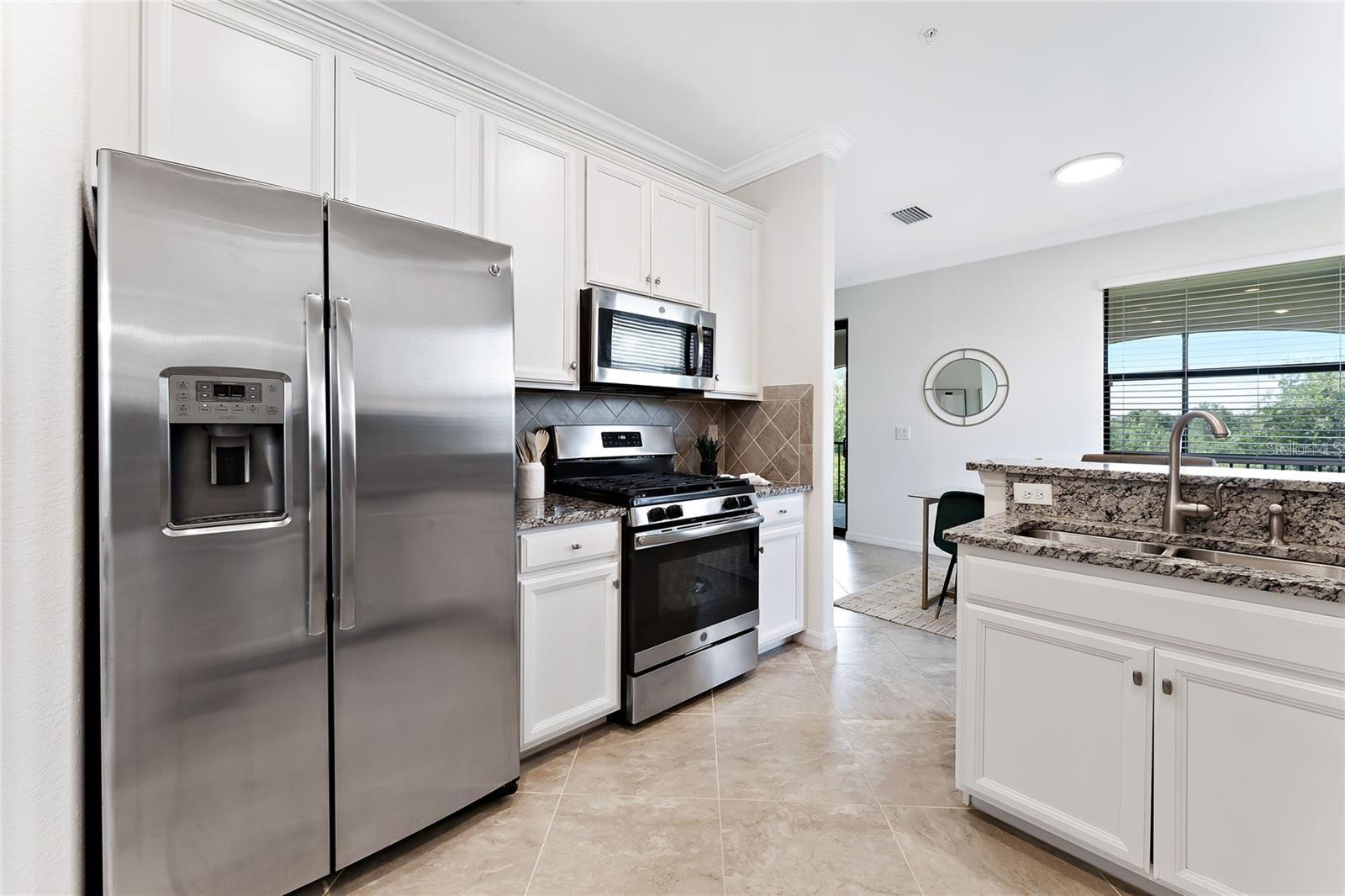 COACH HOMES I AT LWN PH 11 - Residential Lease