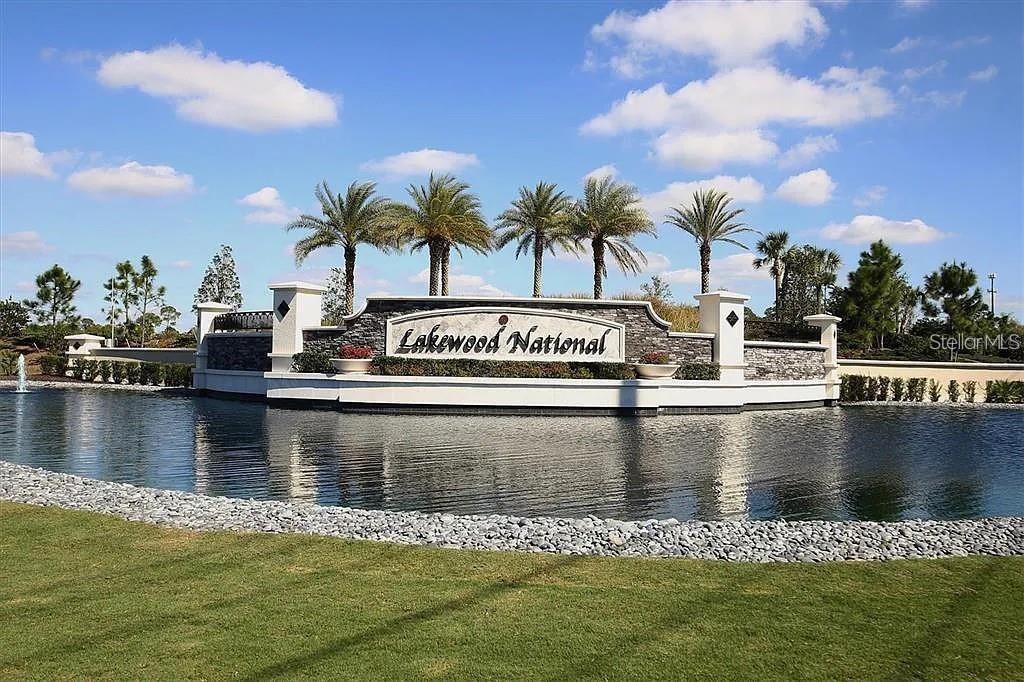 COACH HOMES I AT LWN PH 11 - Residential Lease