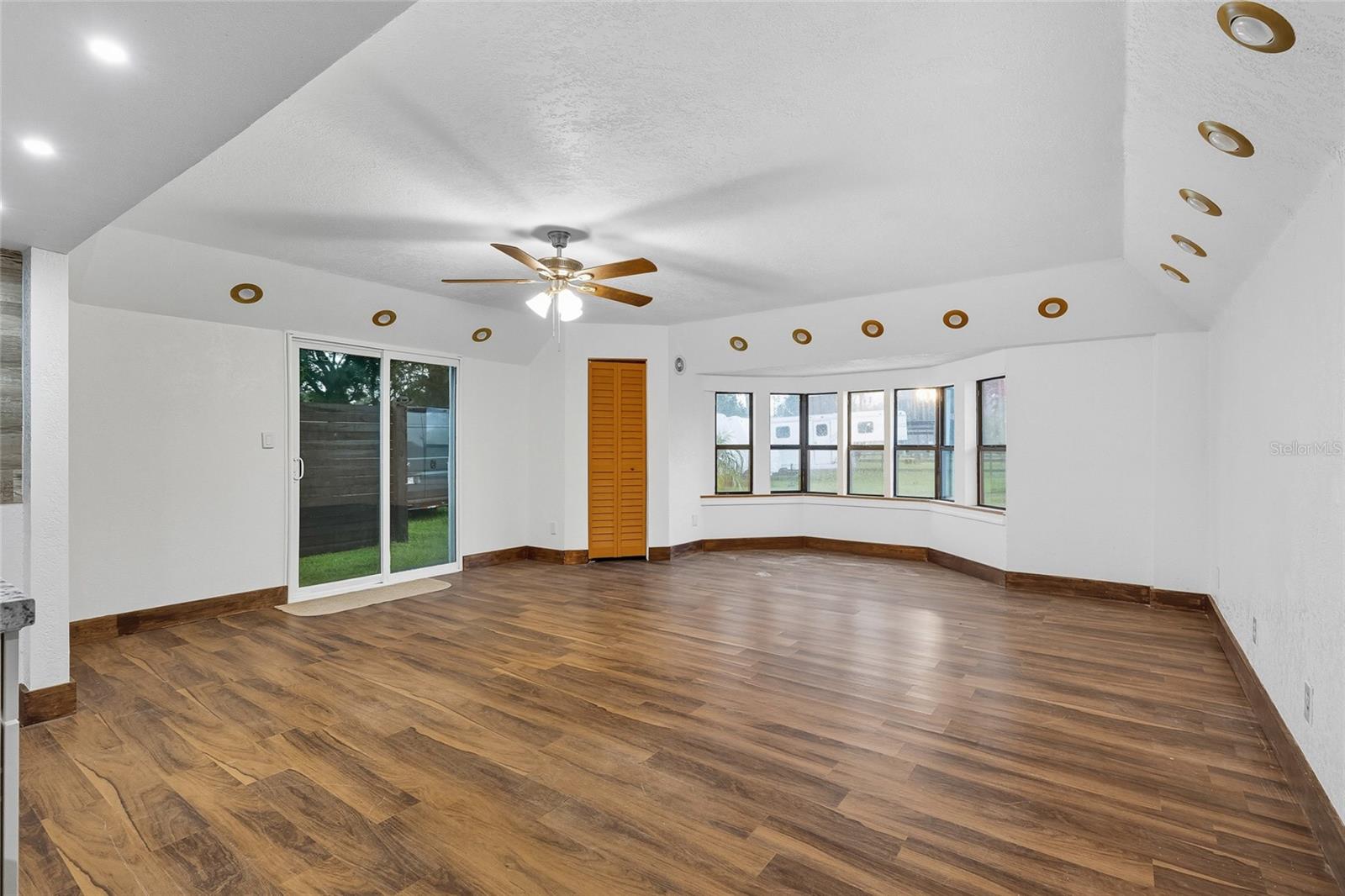 ORANGE BLOSSOM ACRES - Residential