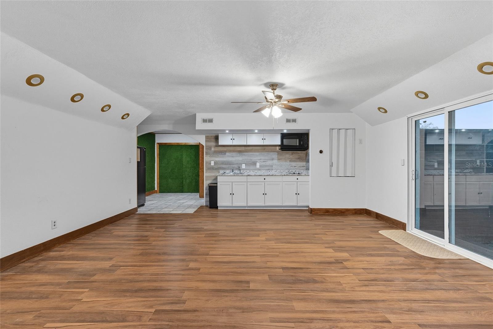 ORANGE BLOSSOM ACRES - Residential