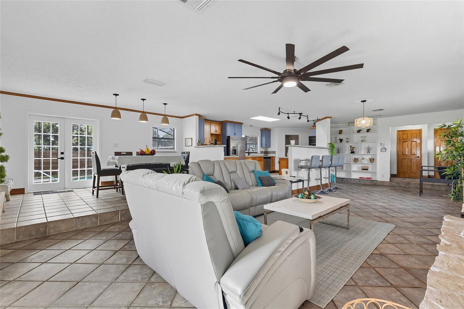 ORANGE BLOSSOM ACRES - Residential