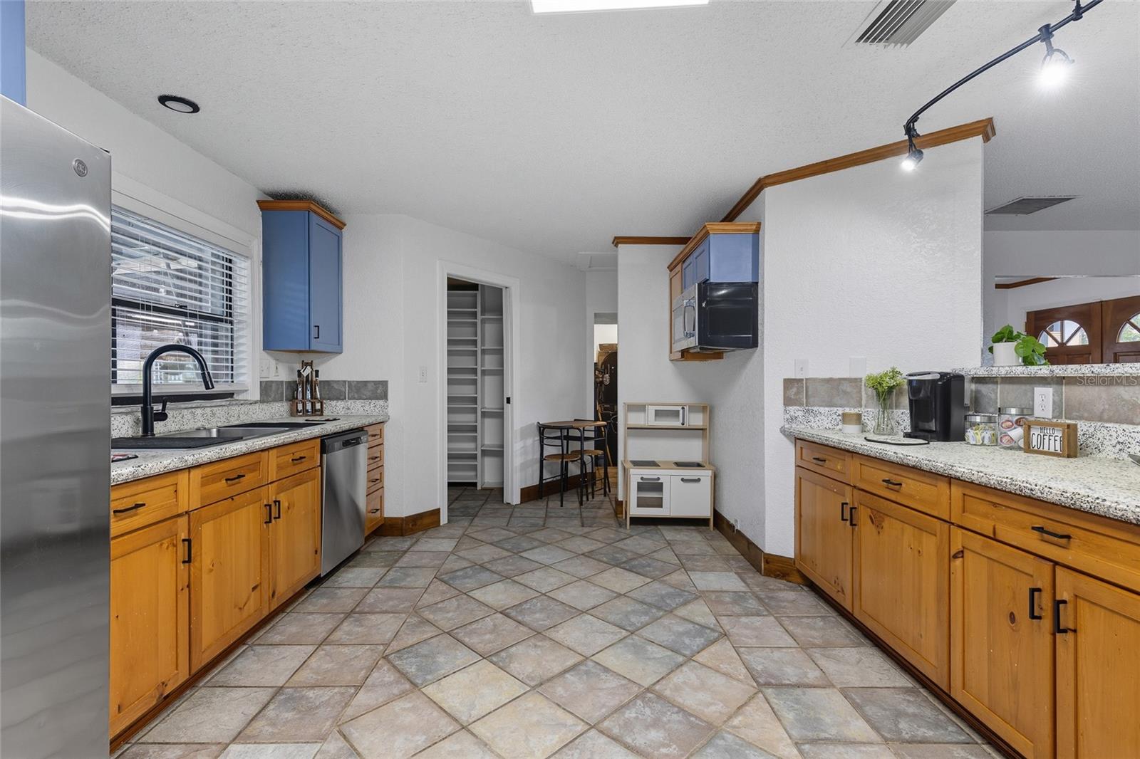 ORANGE BLOSSOM ACRES - Residential