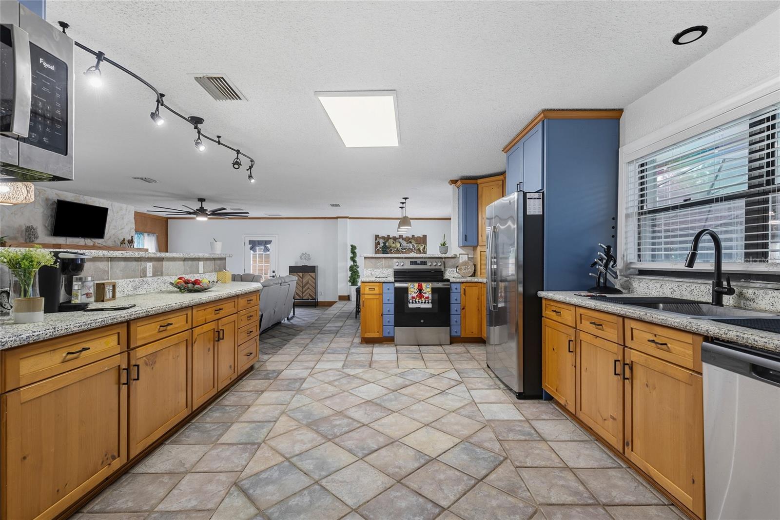 ORANGE BLOSSOM ACRES - Residential
