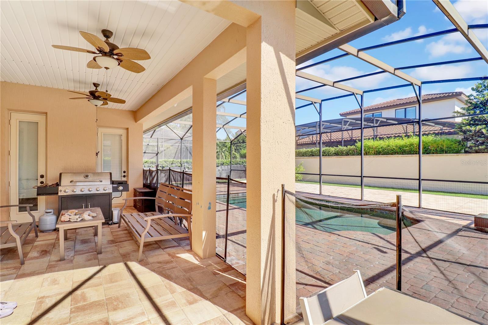 CASA DEL LAGO-REPLAT - Residential Lease