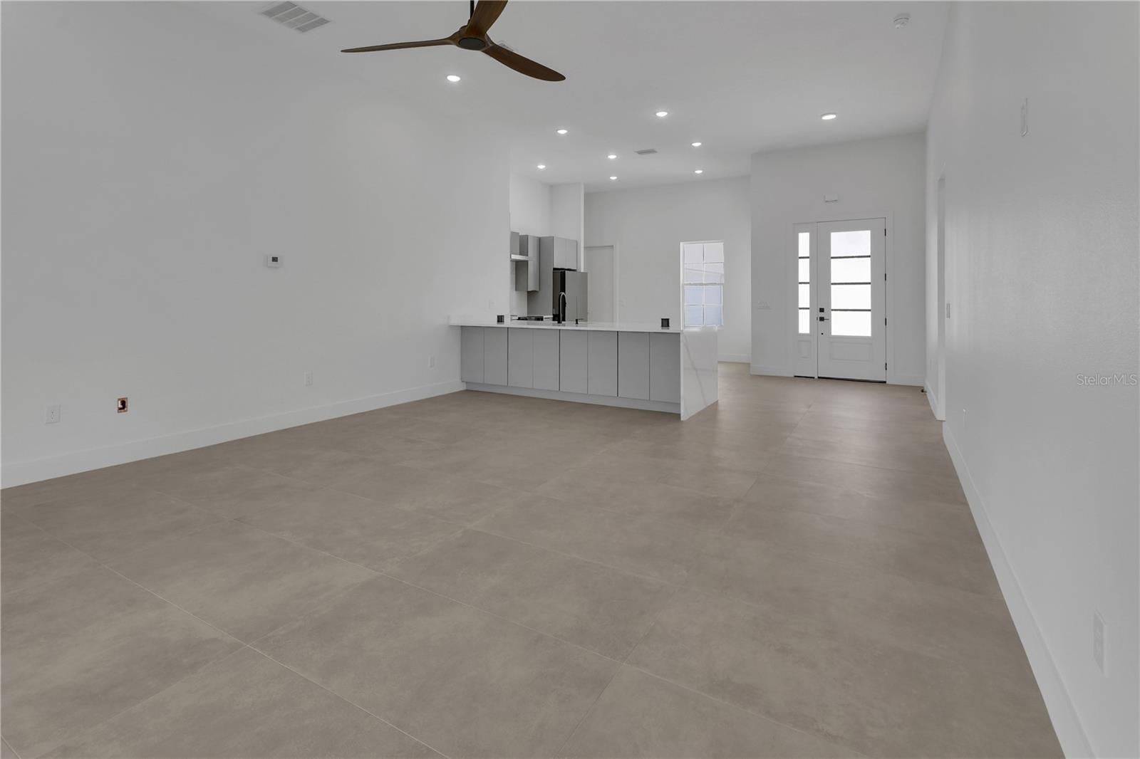 2770 MCKENZIE ROAD W