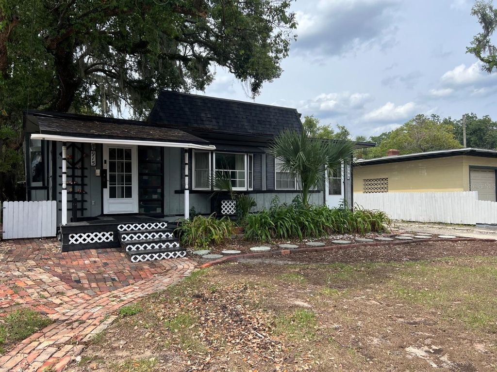 Photo of 915 W Concord Street, Orlando, FL 32805 (MLS # O6408180)