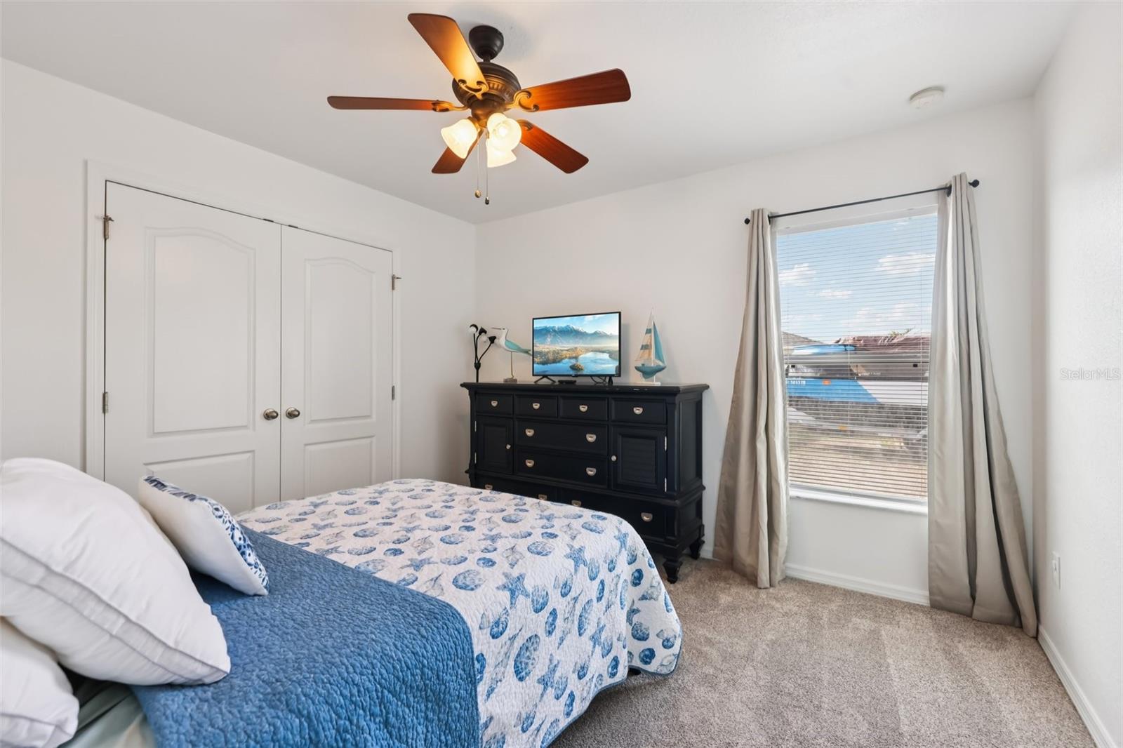 MEADOW GLENN UN 05 - Residential