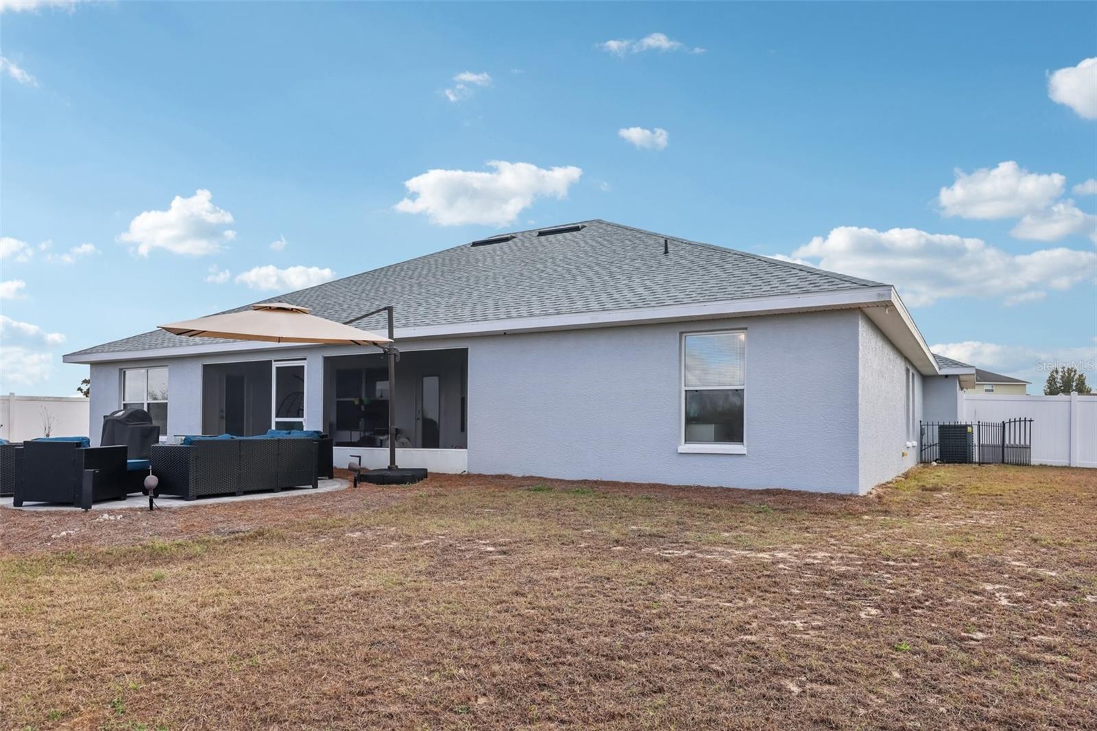 MEADOW GLENN UN 05 - Residential