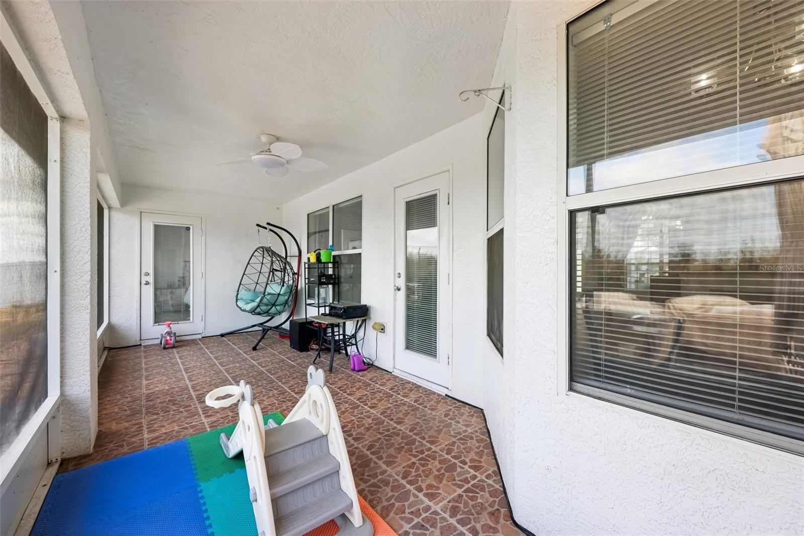 MEADOW GLENN UN 05 - Residential