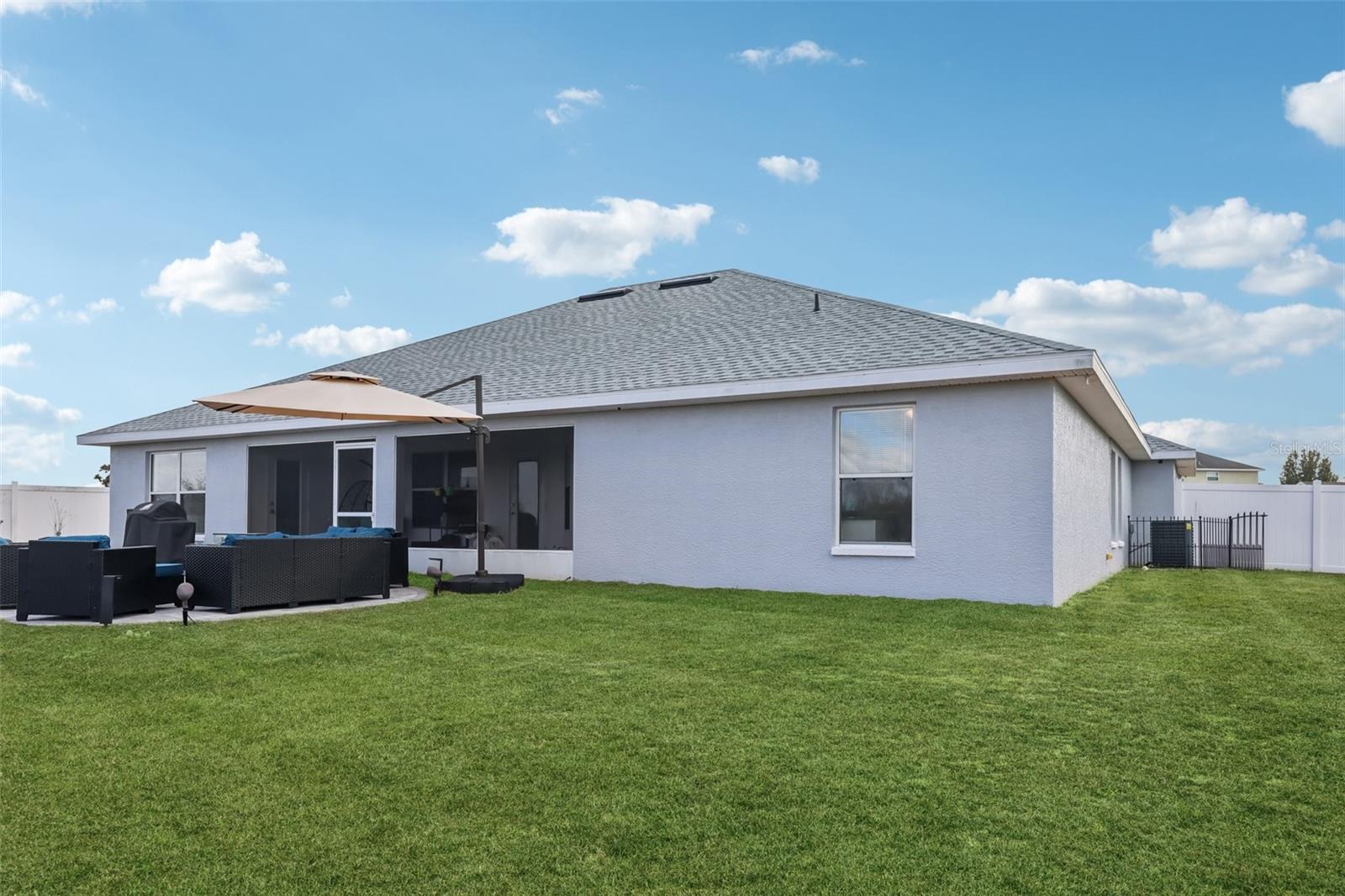 MEADOW GLENN UN 05 - Residential