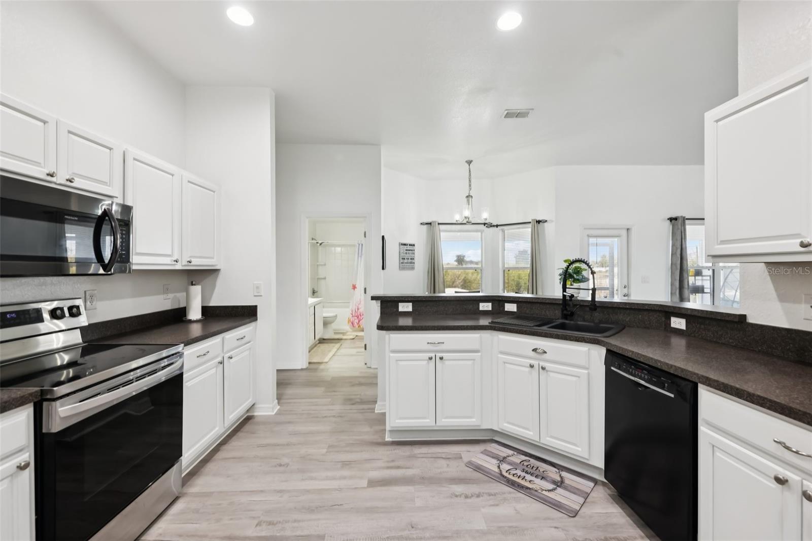 MEADOW GLENN UN 05 - Residential