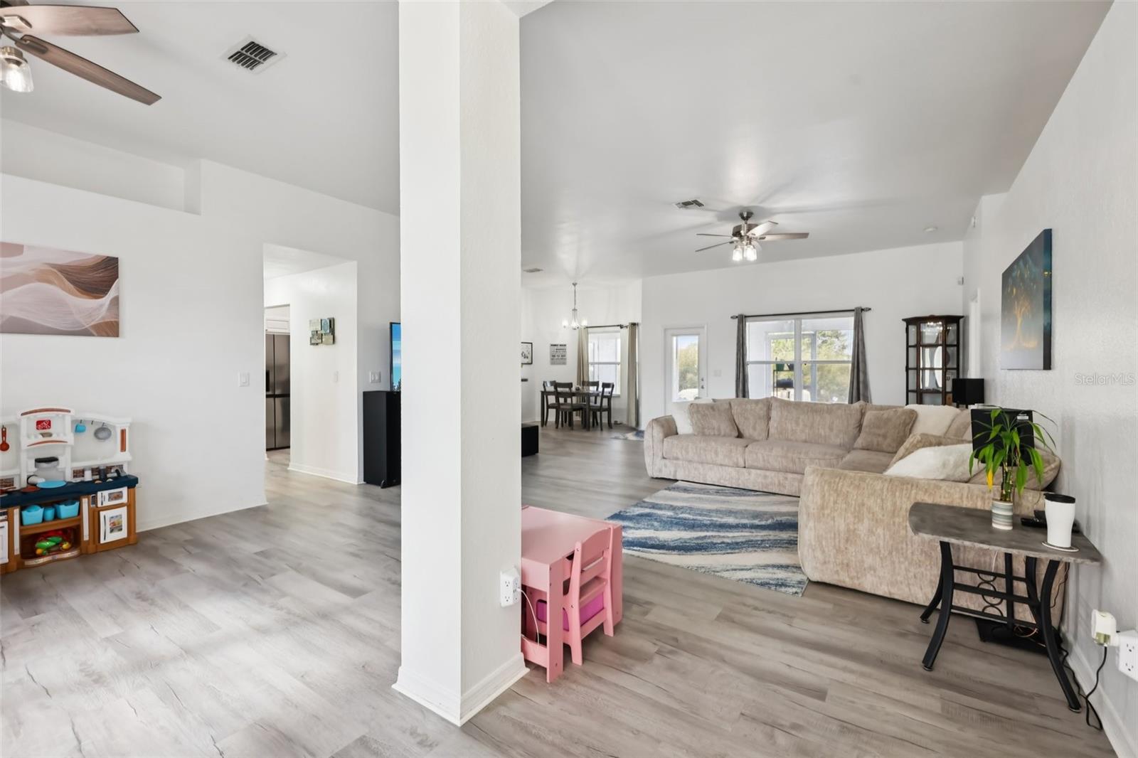 MEADOW GLENN UN 05 - Residential