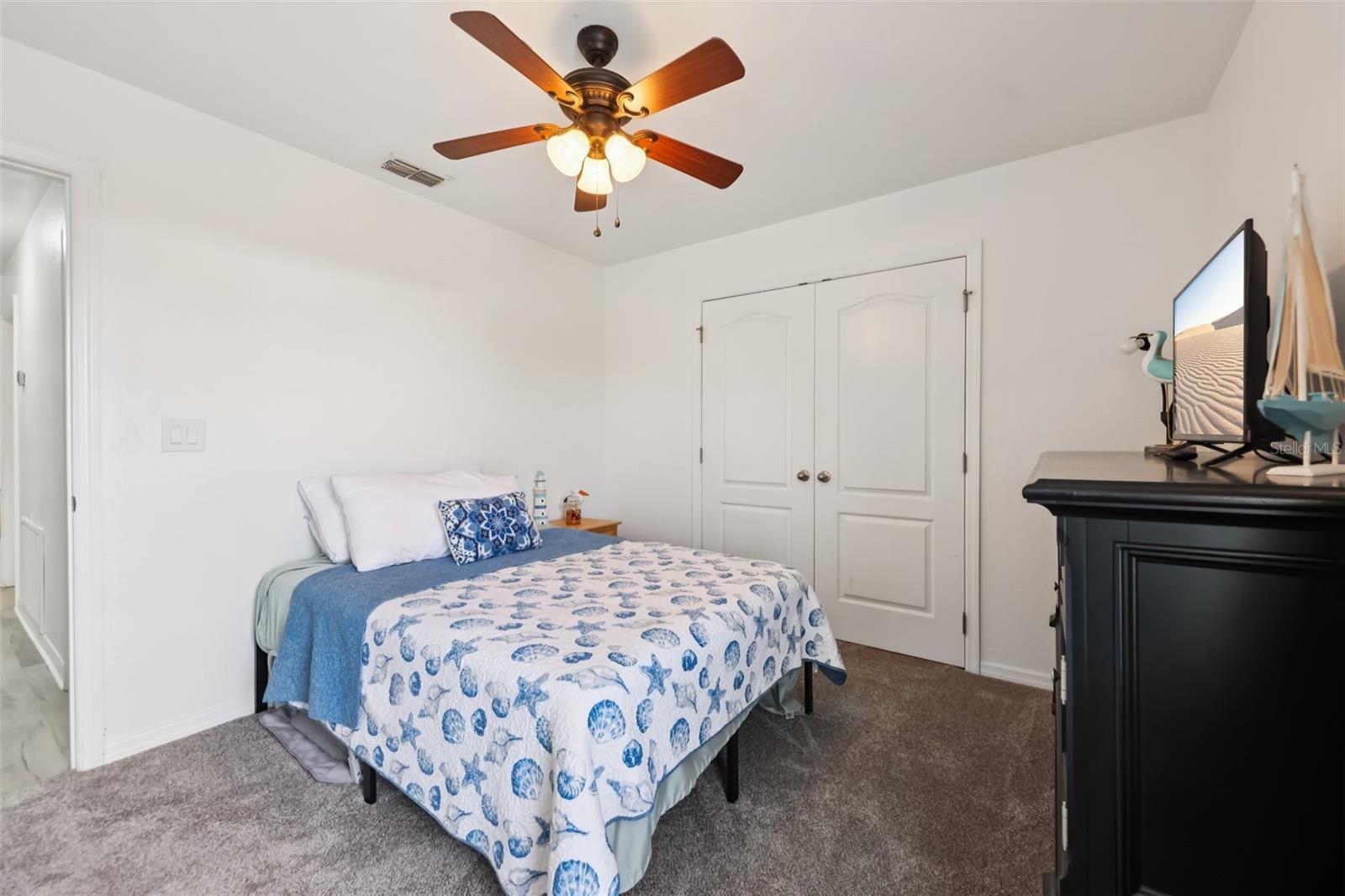 MEADOW GLENN UN 05 - Residential