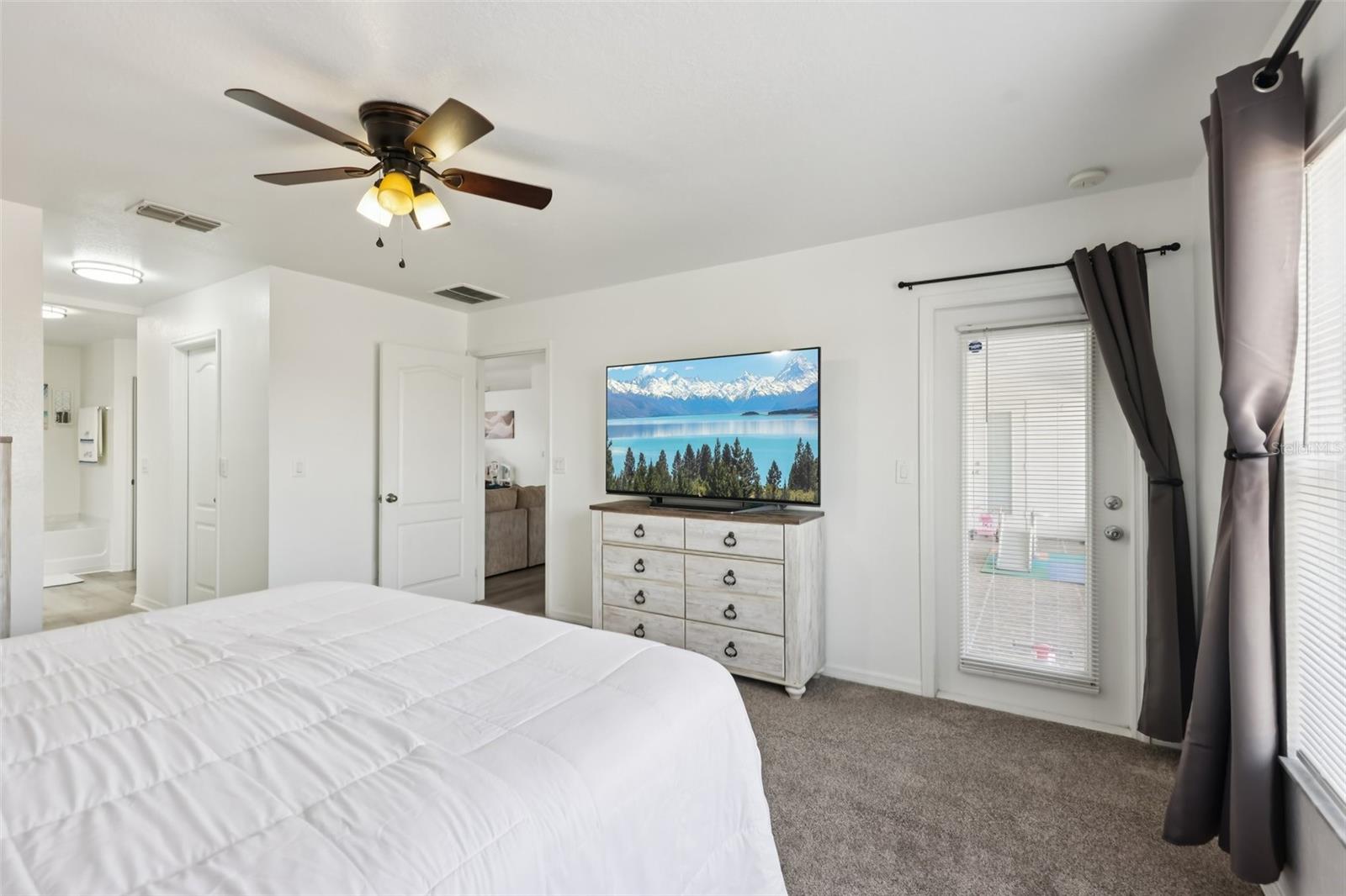 MEADOW GLENN UN 05 - Residential