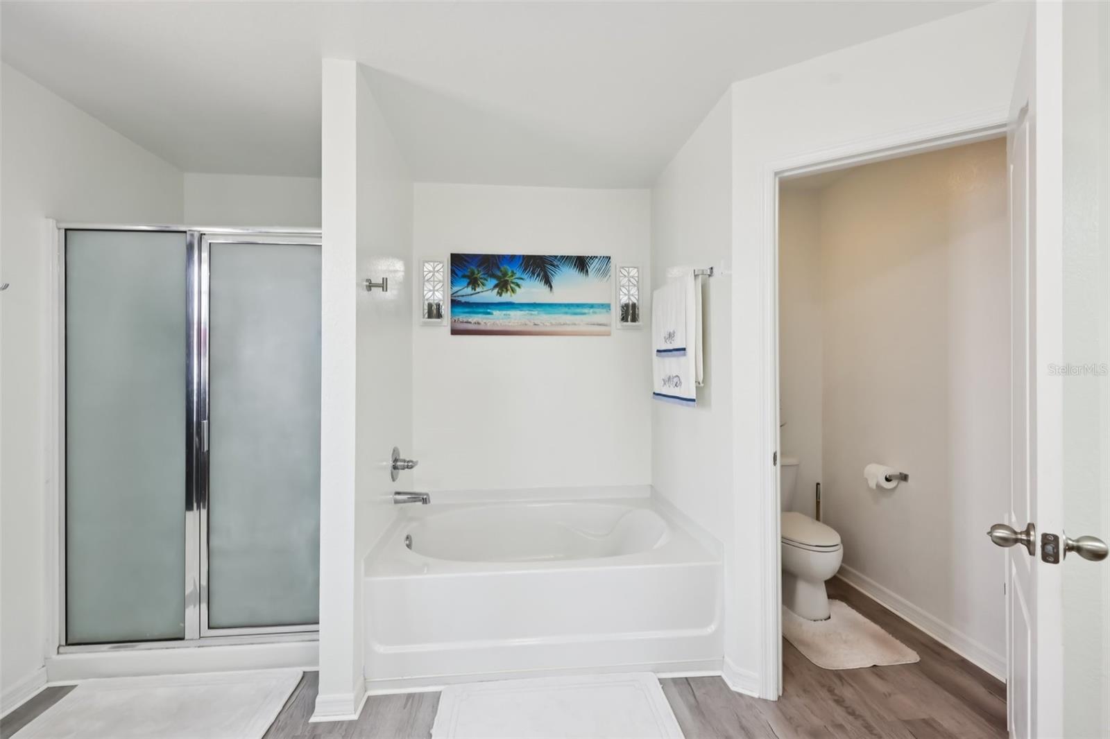 MEADOW GLENN UN 05 - Residential