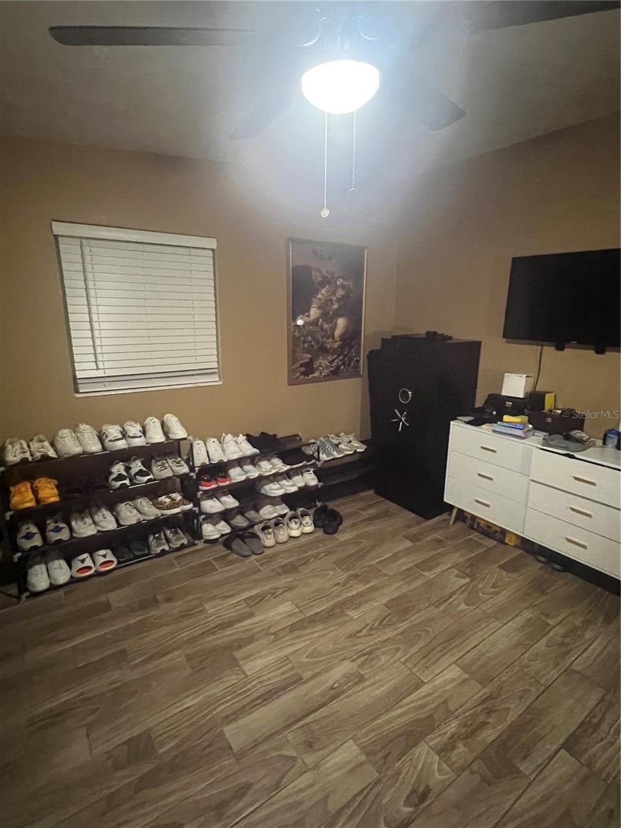 INDIAN ROCKS VILLAGE - Residential