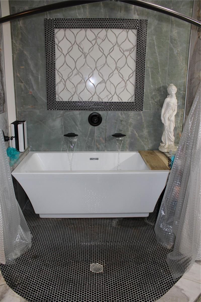 INDIAN ROCKS VILLAGE - Residential