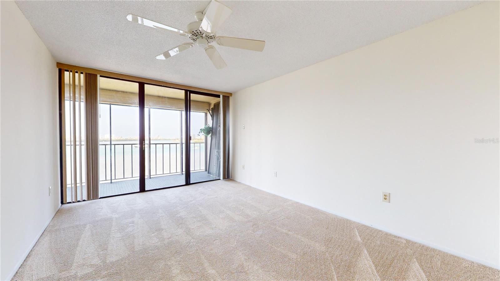 HARBOR BLUFFS WATERFRONT CONDO - Residential