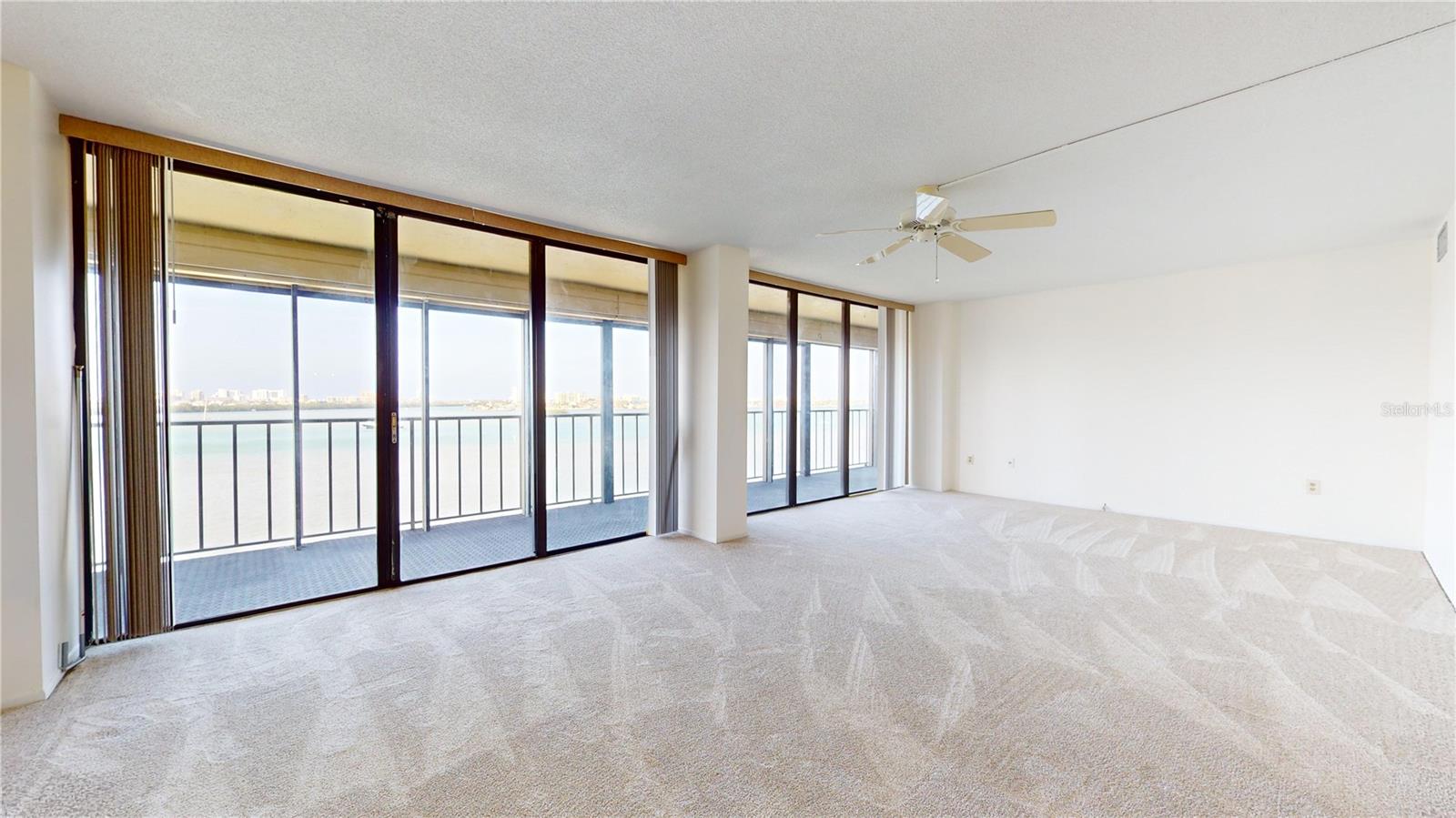 HARBOR BLUFFS WATERFRONT CONDO - Residential