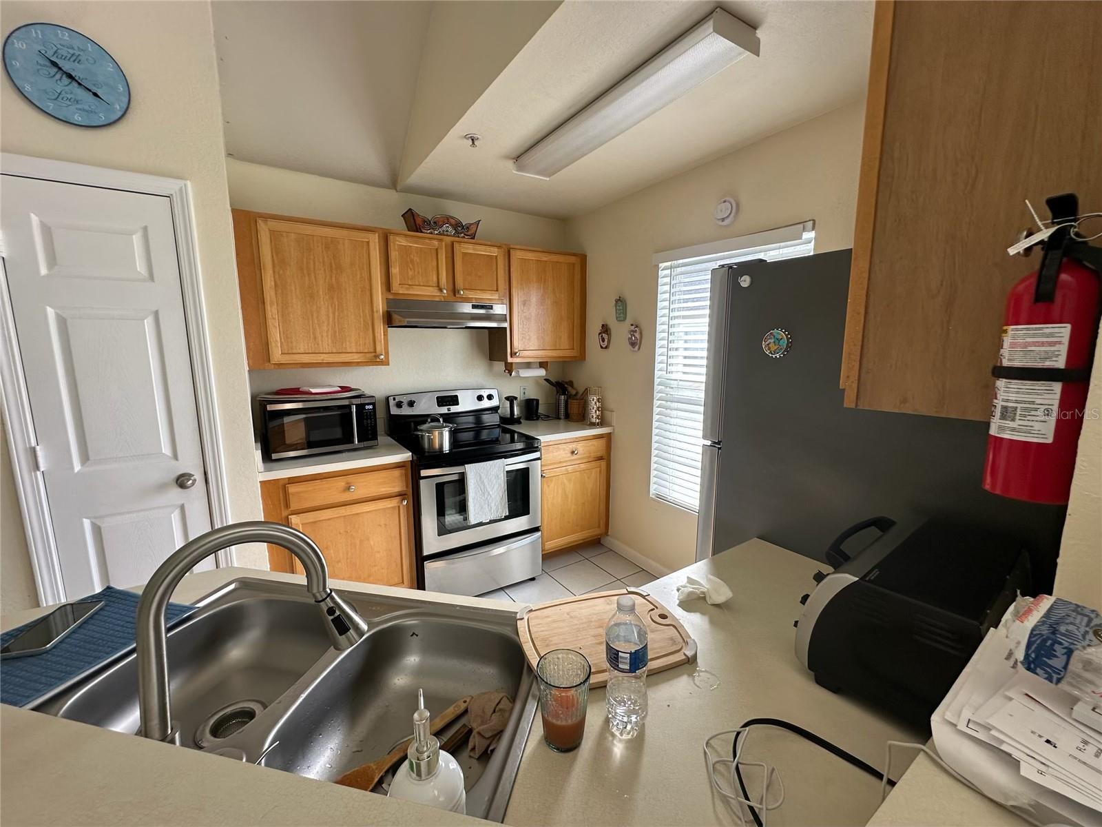 9005 LEE VISTA BOULEVARD 1805