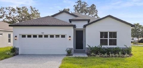 Photo of 941 Belle Oak Drive, Leesburg, FL 34748 (MLS # O6350964) Photo of 941 Belle Oak Drive, Leesburg, FL 34748 (MLS # O6350964)