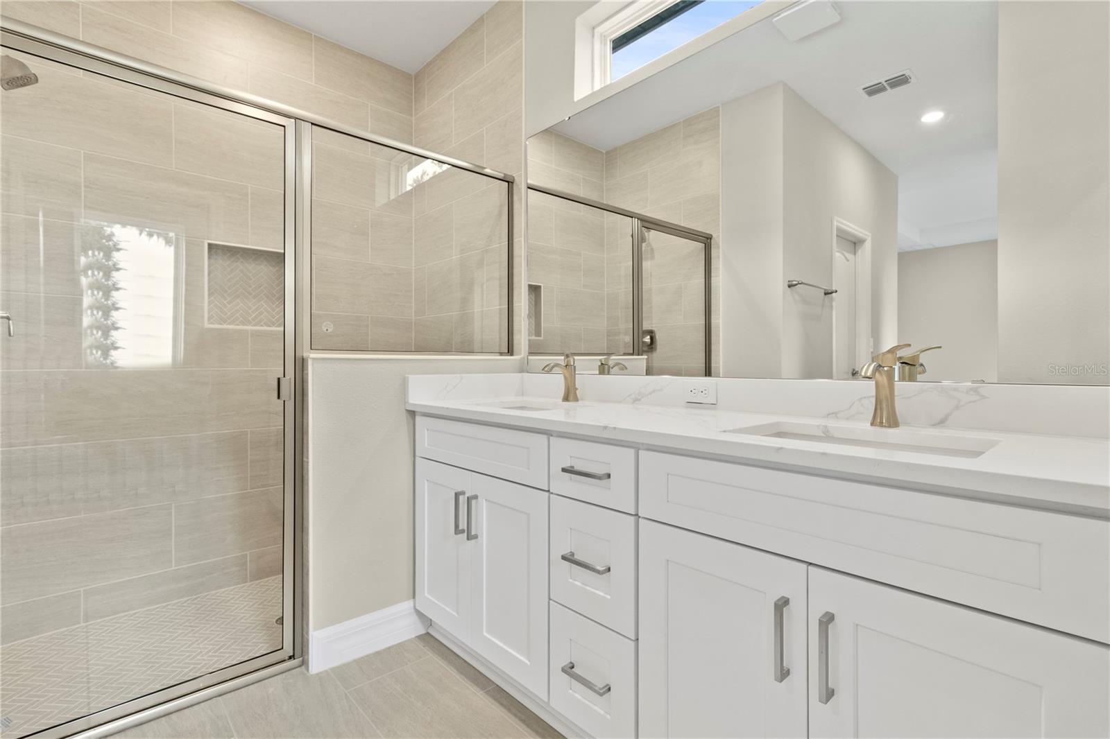 LEESBURG ARBORS LAKE HARRIS - Residential
