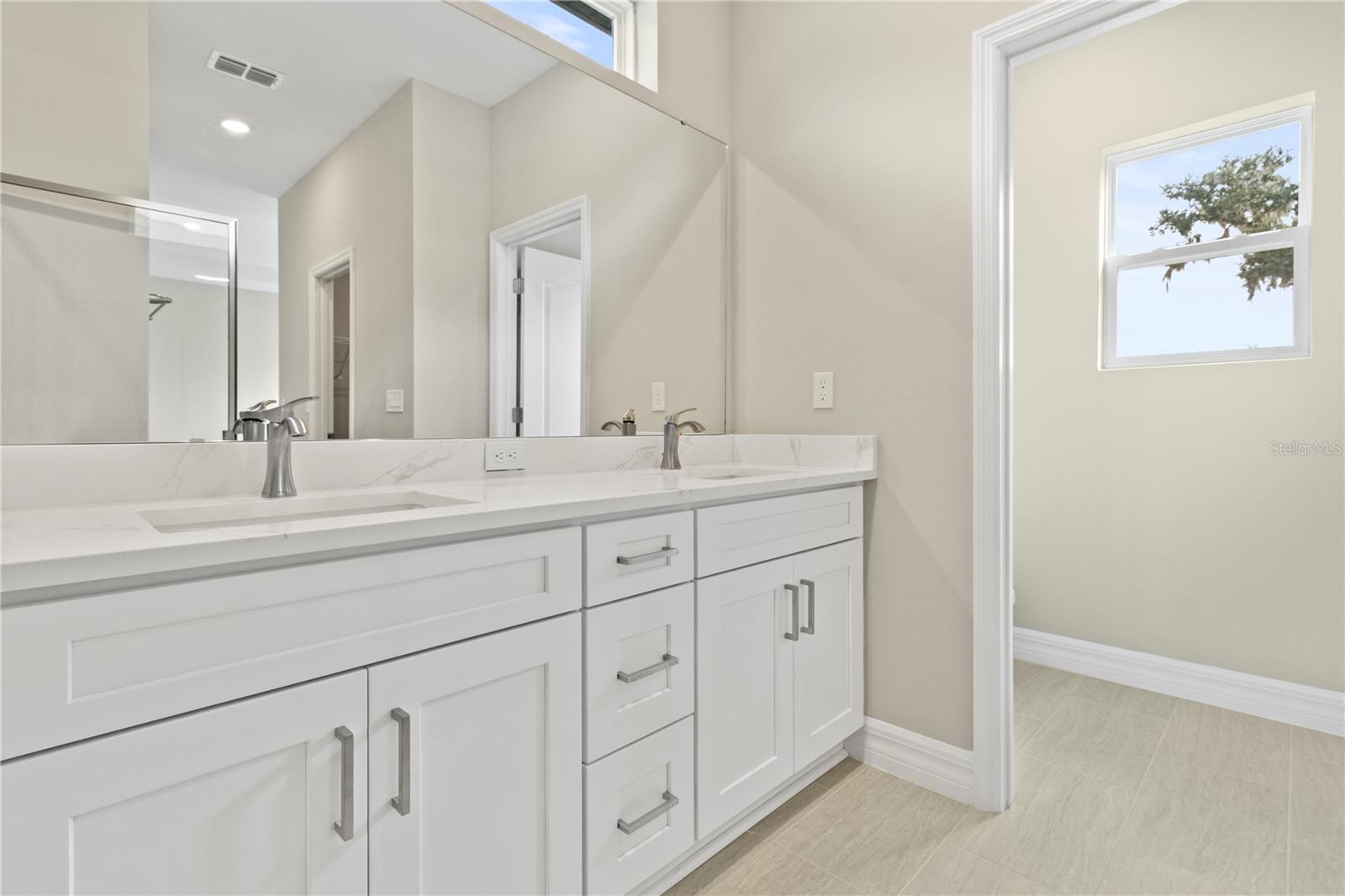 LEESBURG ARBORS LAKE HARRIS - Residential