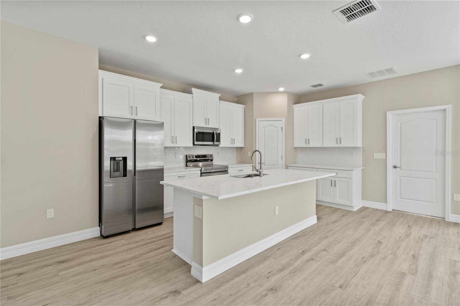 LEESBURG ARBORS LAKE HARRIS - Residential