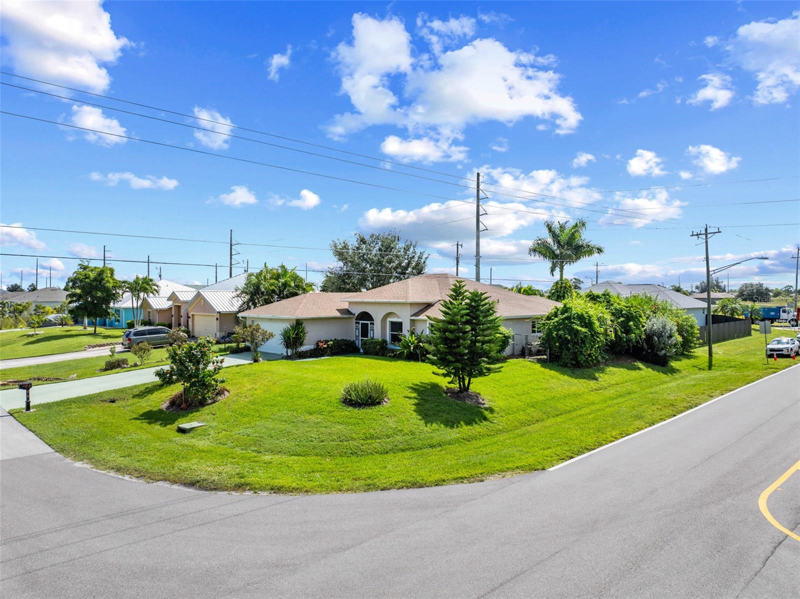 CAPE CORAL - Residential
