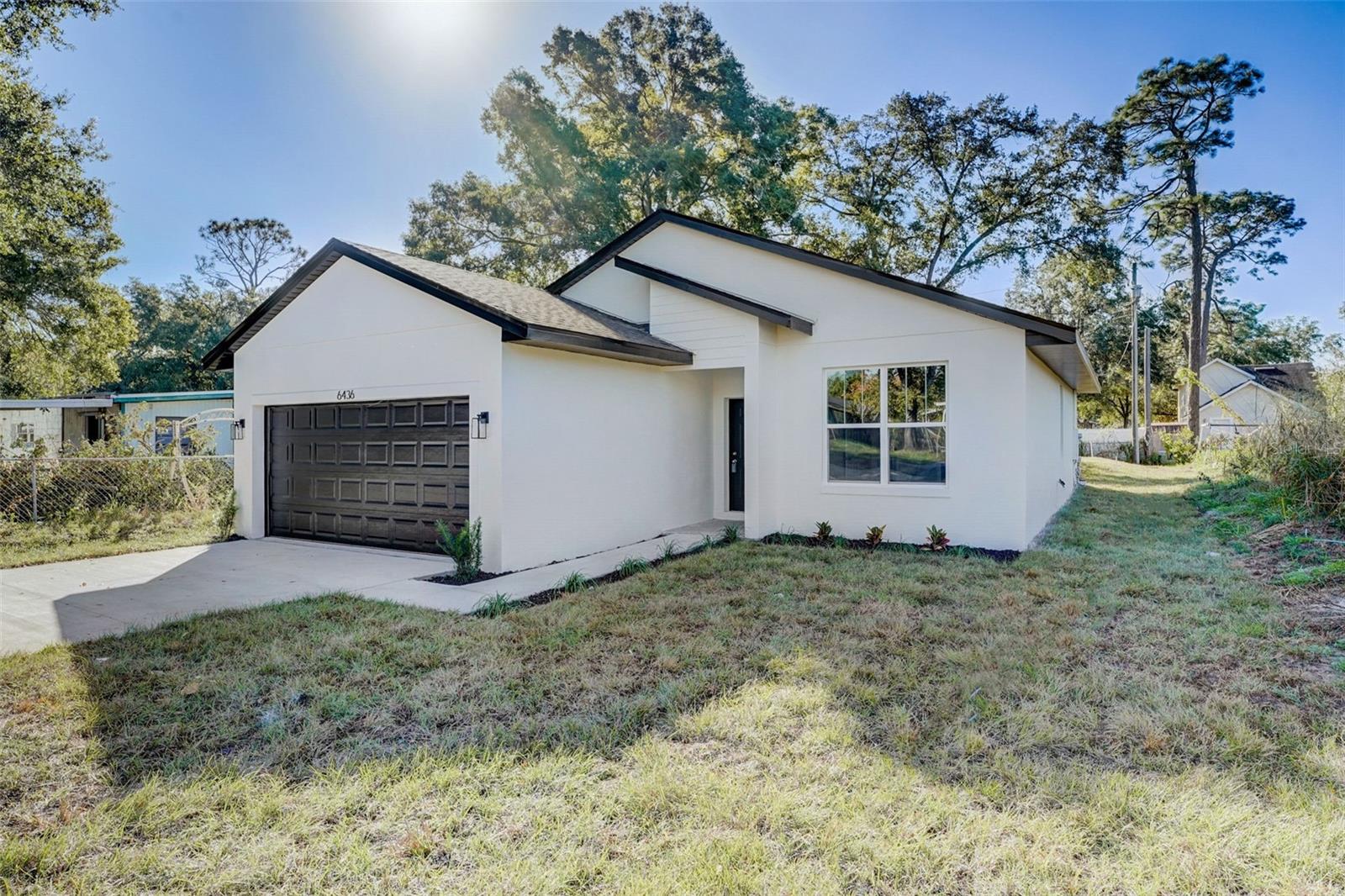 WHISPERING HILLS - Residential