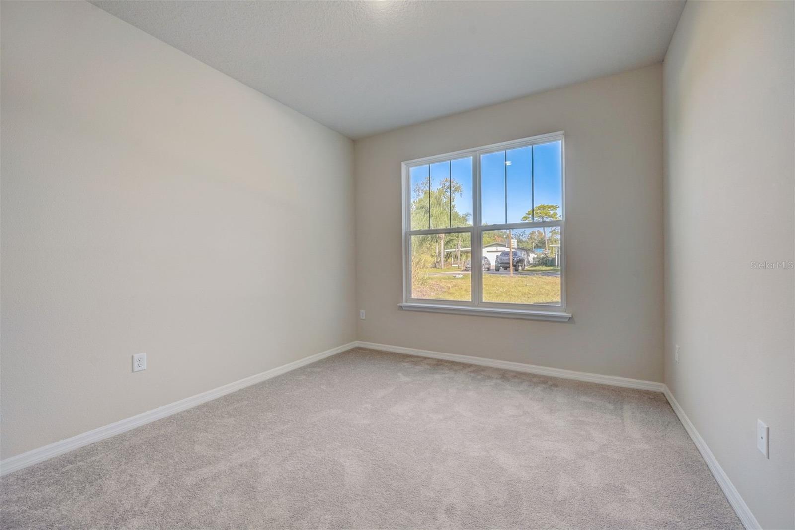 WHISPERING HILLS - Residential