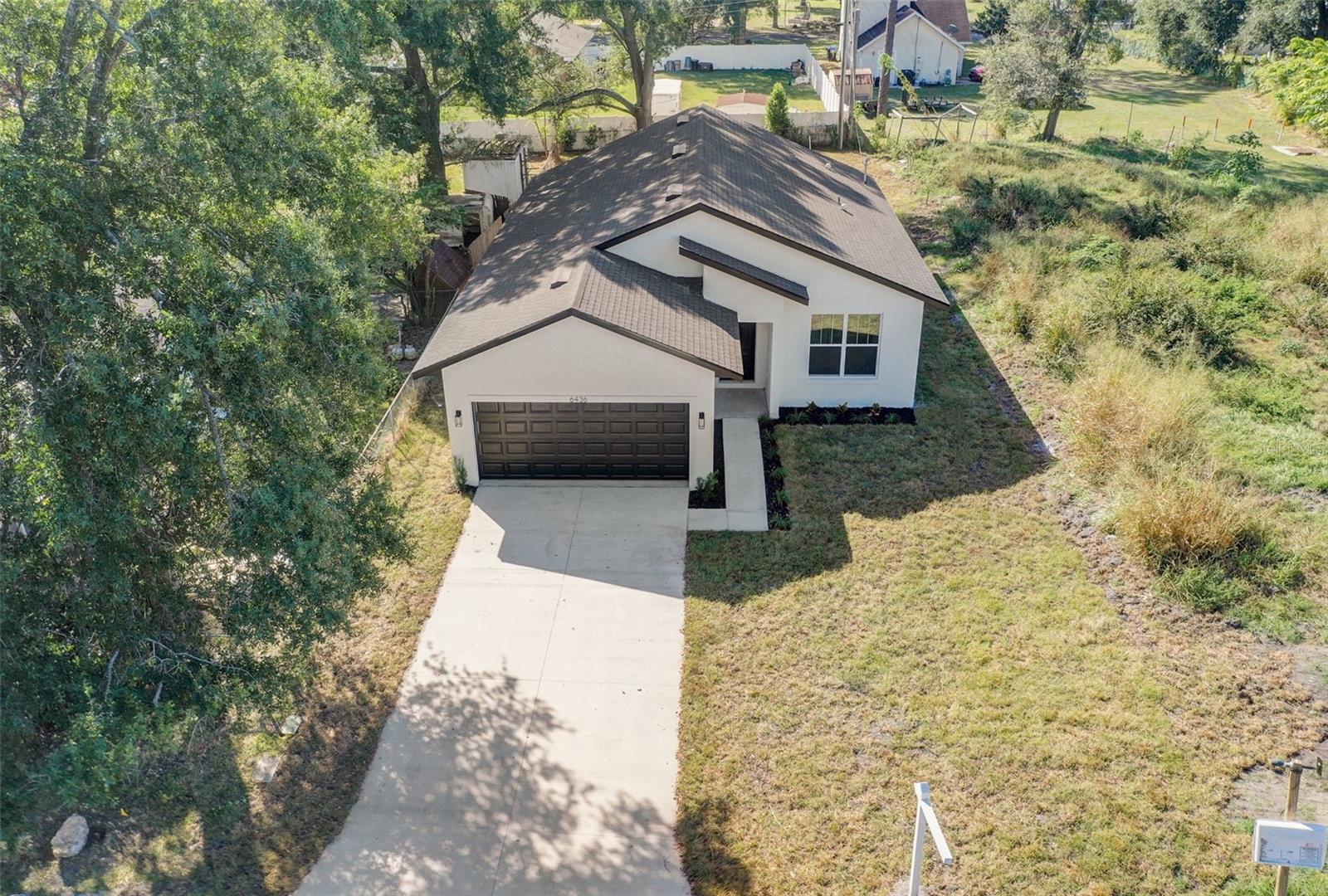 WHISPERING HILLS - Residential