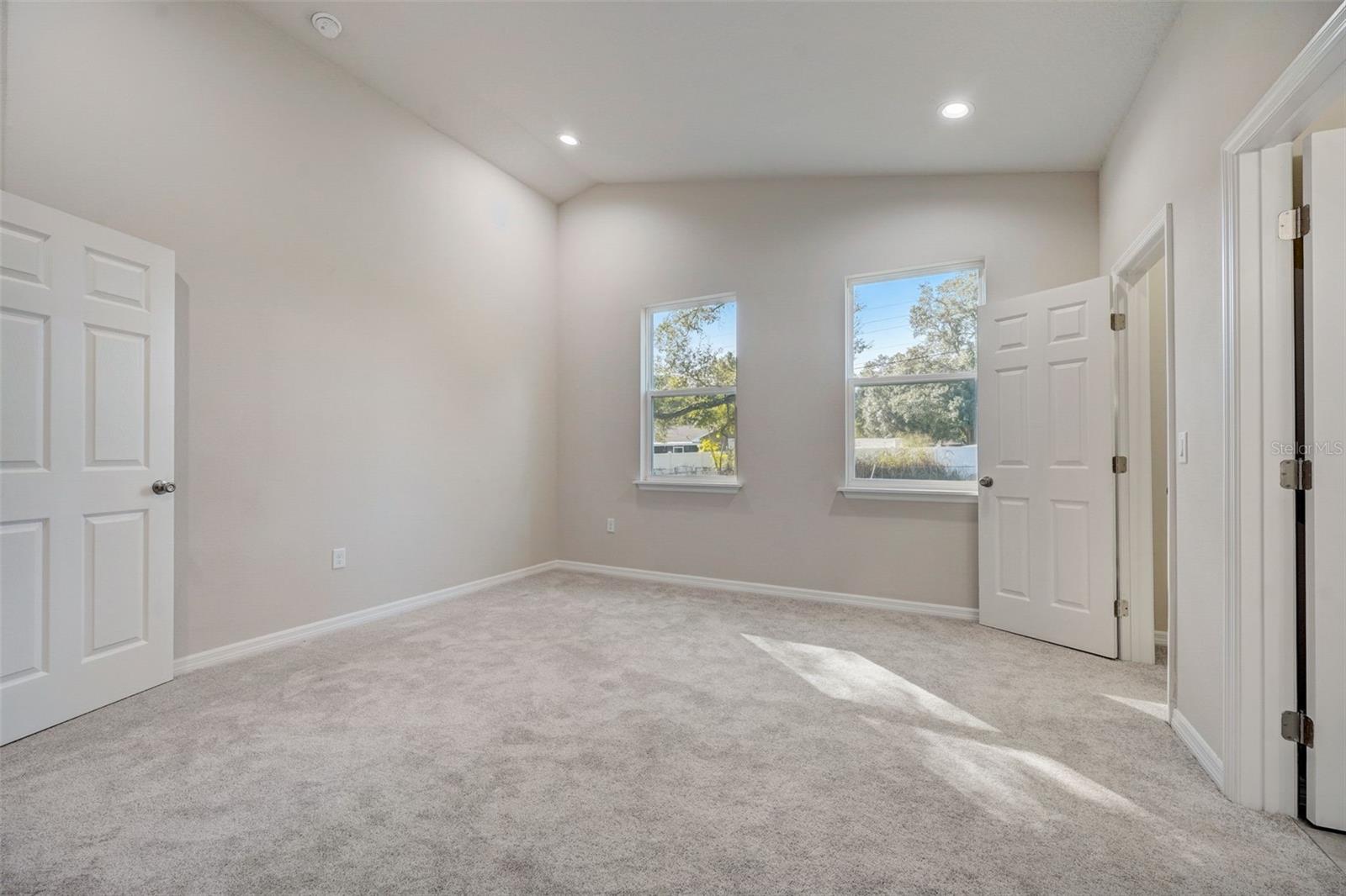 WHISPERING HILLS - Residential