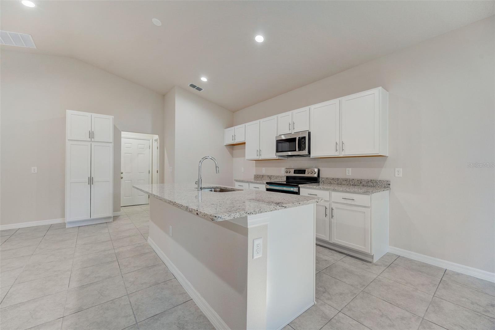 WHISPERING HILLS - Residential