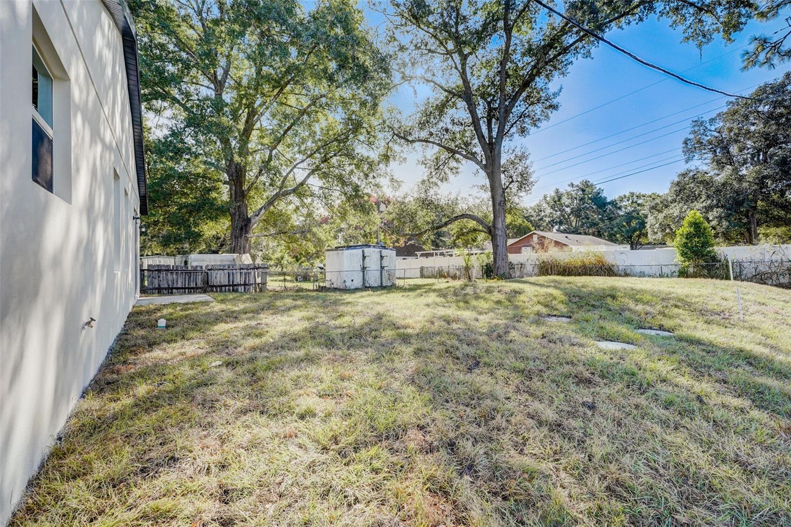 WHISPERING HILLS - Residential