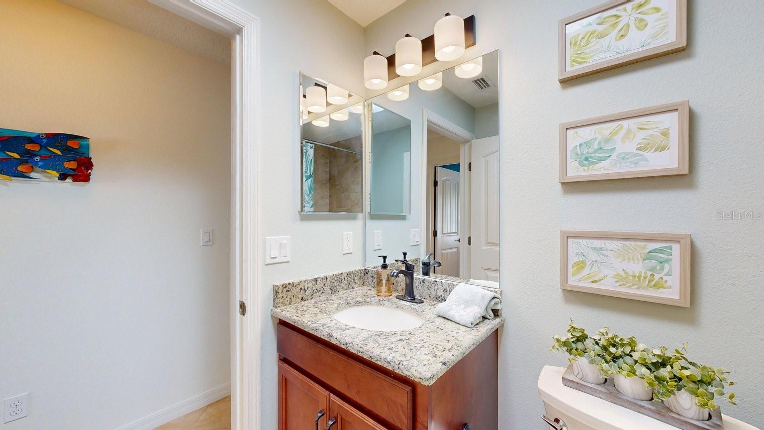 HIDDEN LAKES - Residential