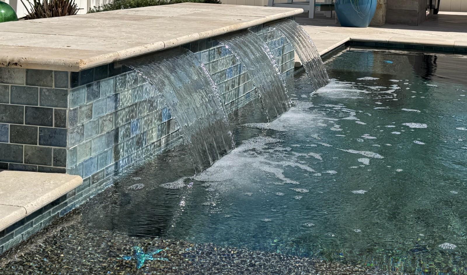 HIDDEN LAKES - Residential