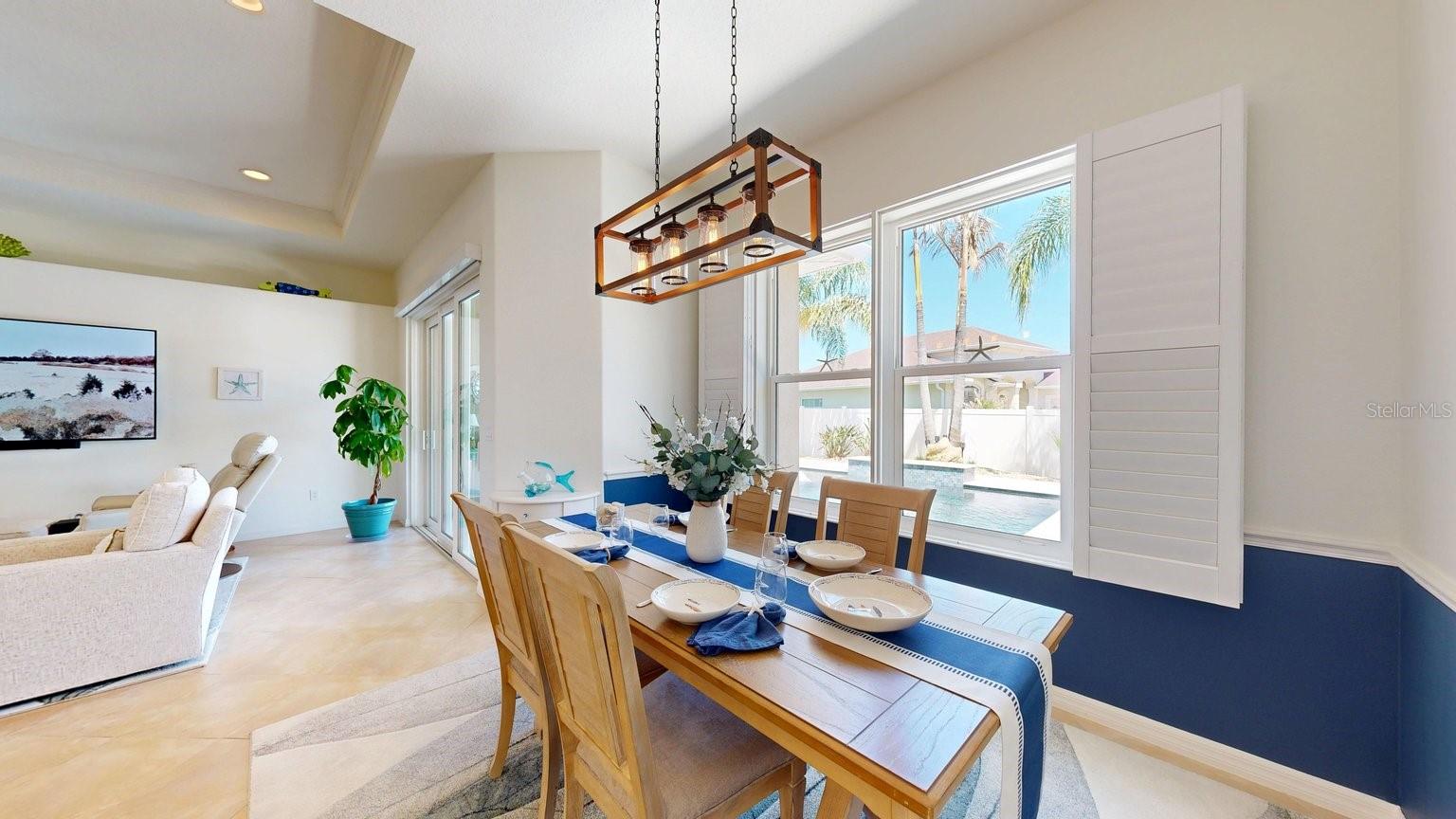 HIDDEN LAKES - Residential